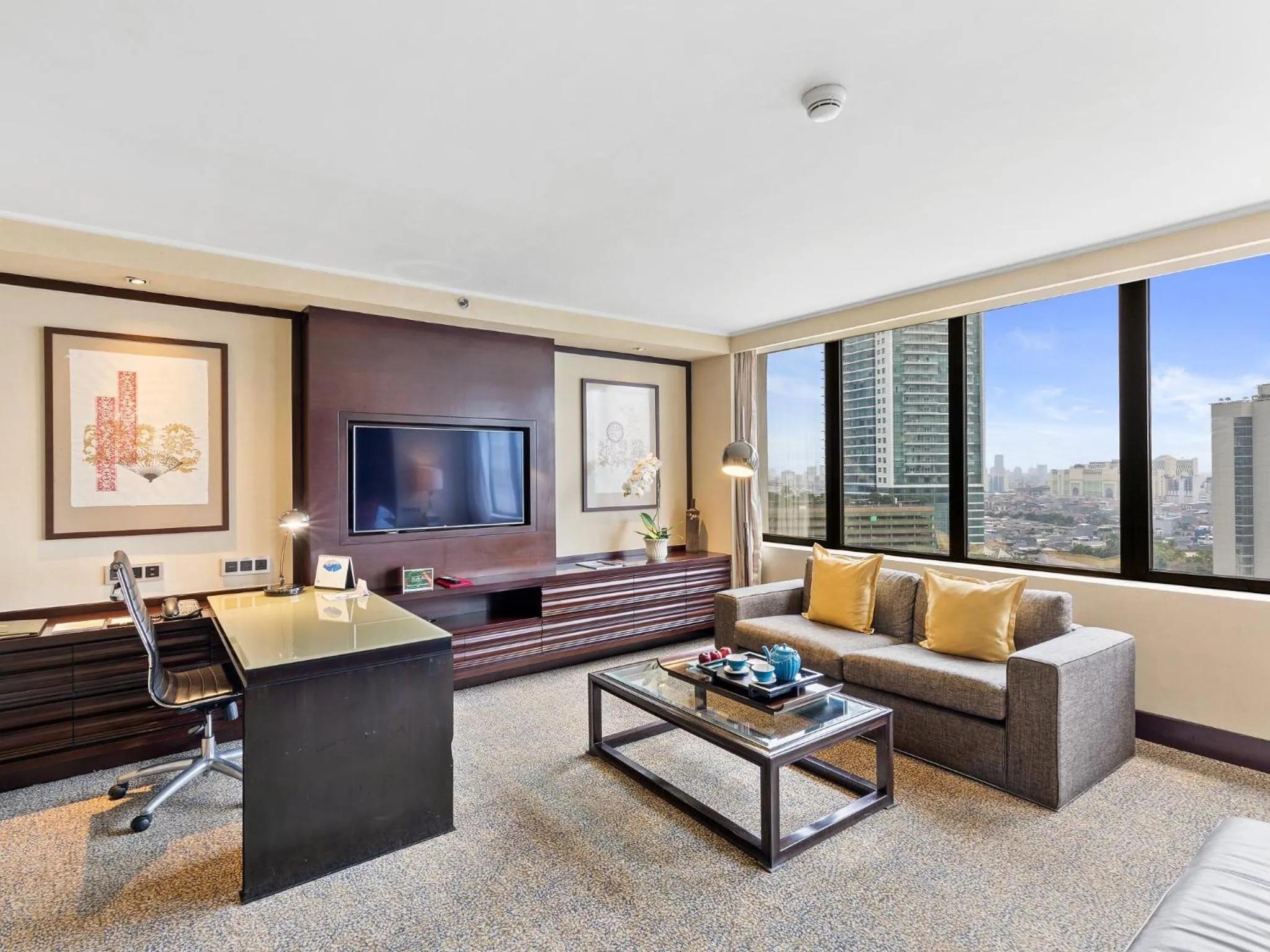 Photo of the whole room in Mandarin Oriental, Jakarta