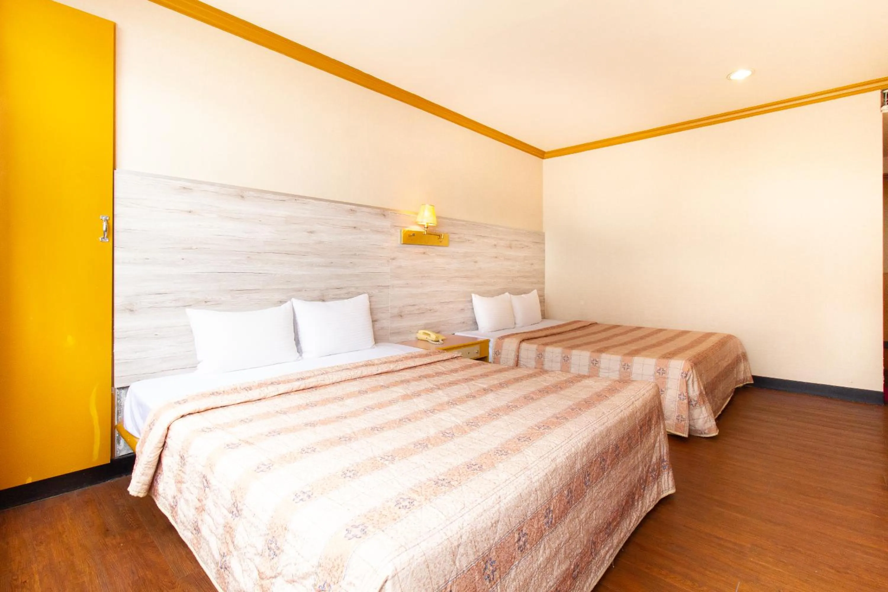 Bed in Hwa Nan Hotel