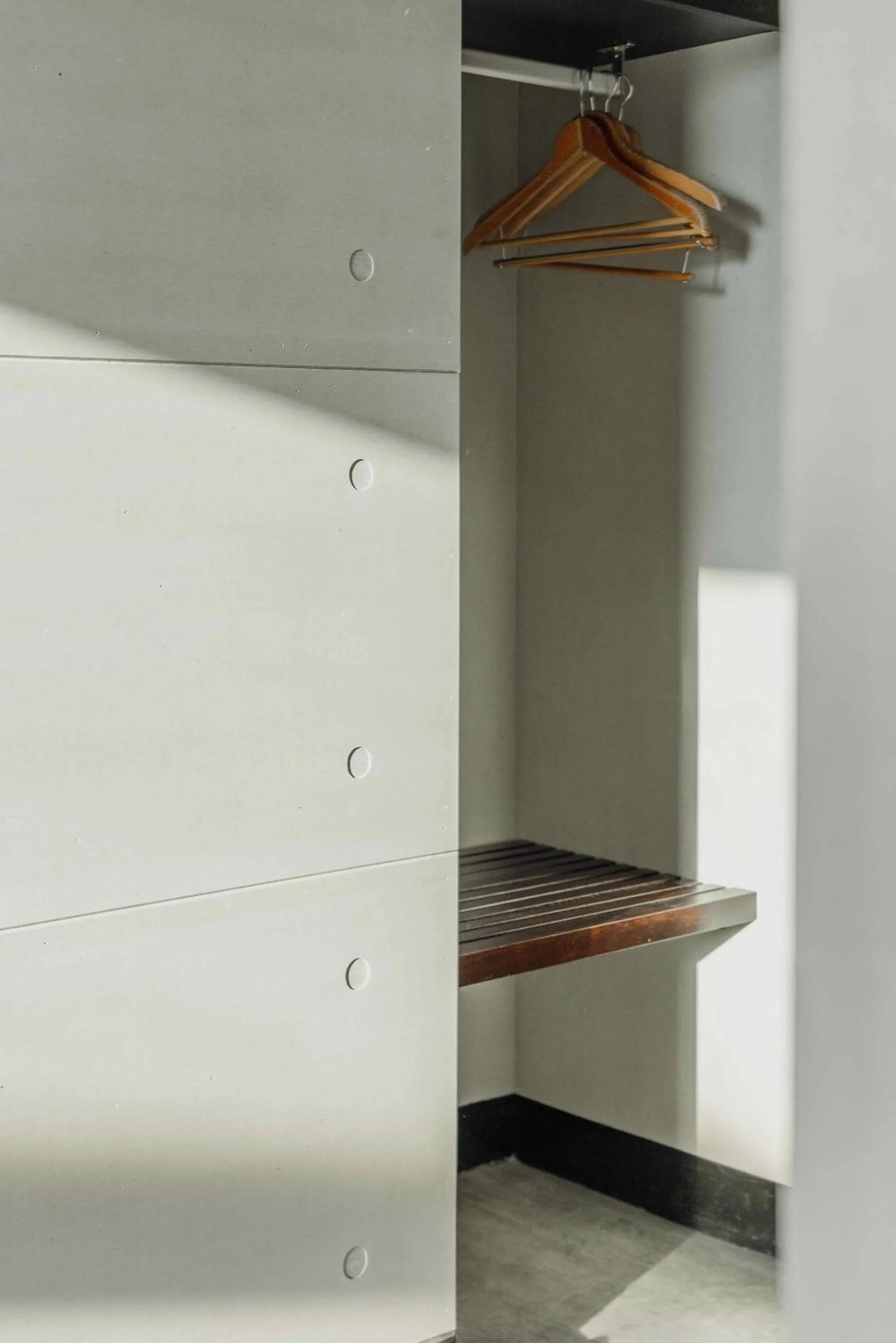 wardrobe in Hwa Nan Hotel