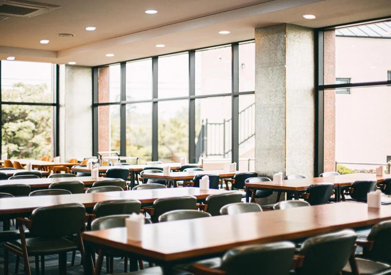 Restaurant/places to eat in HOTEL SWEETCASTLE