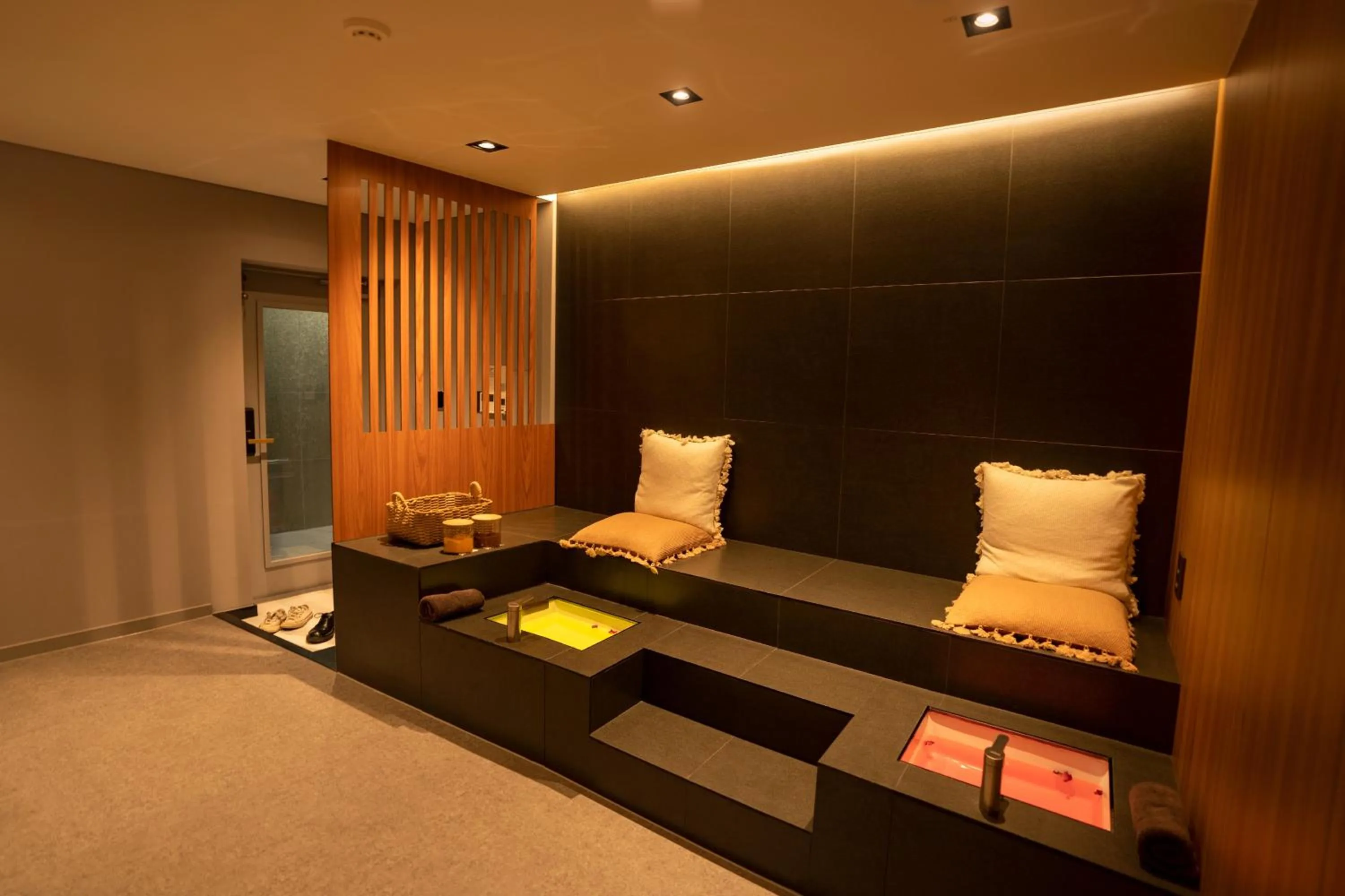 Massage, Bed in HOTEL SWEETCASTLE