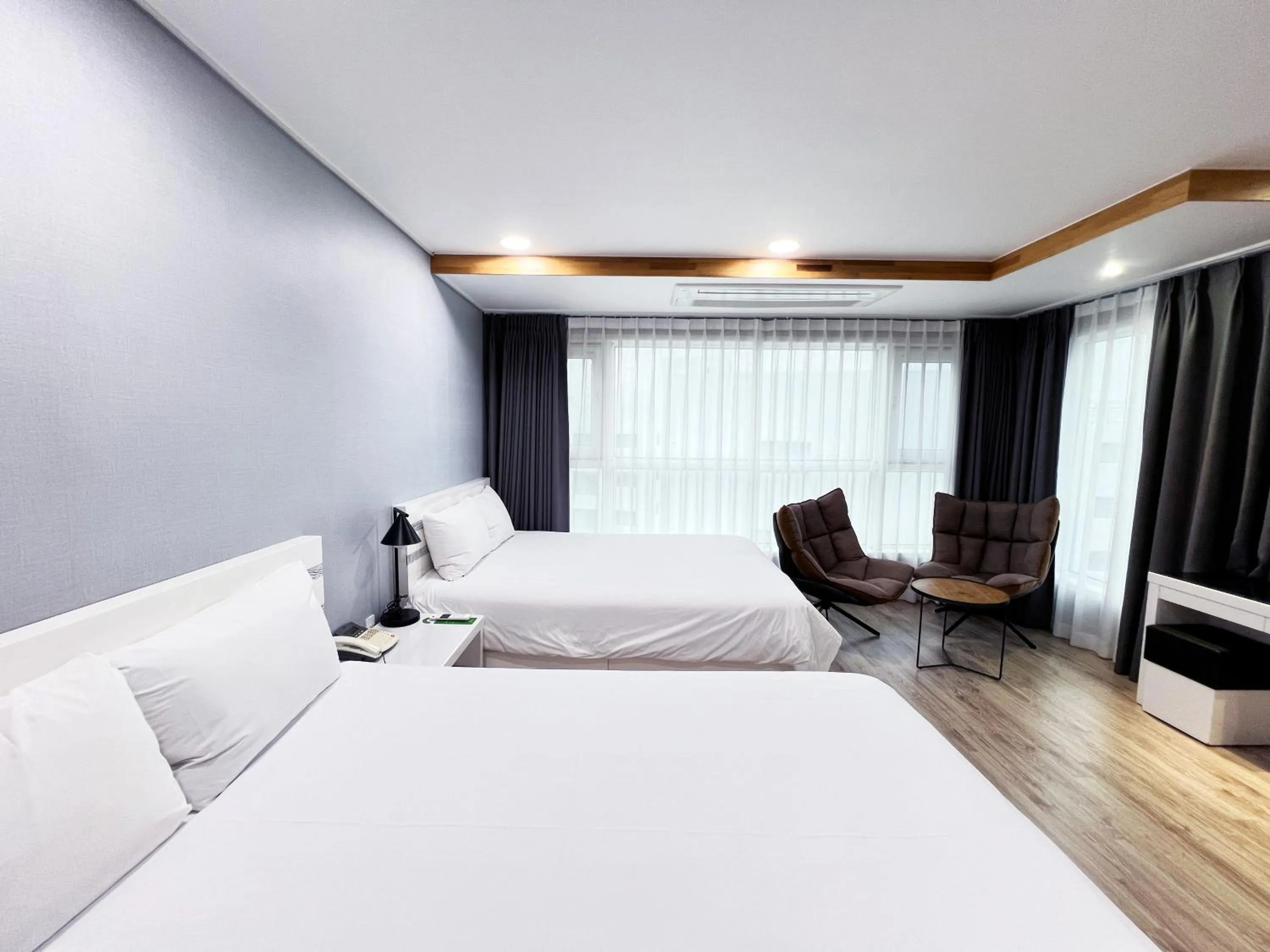 Photo of the whole room, Bed in HOTEL SWEETCASTLE