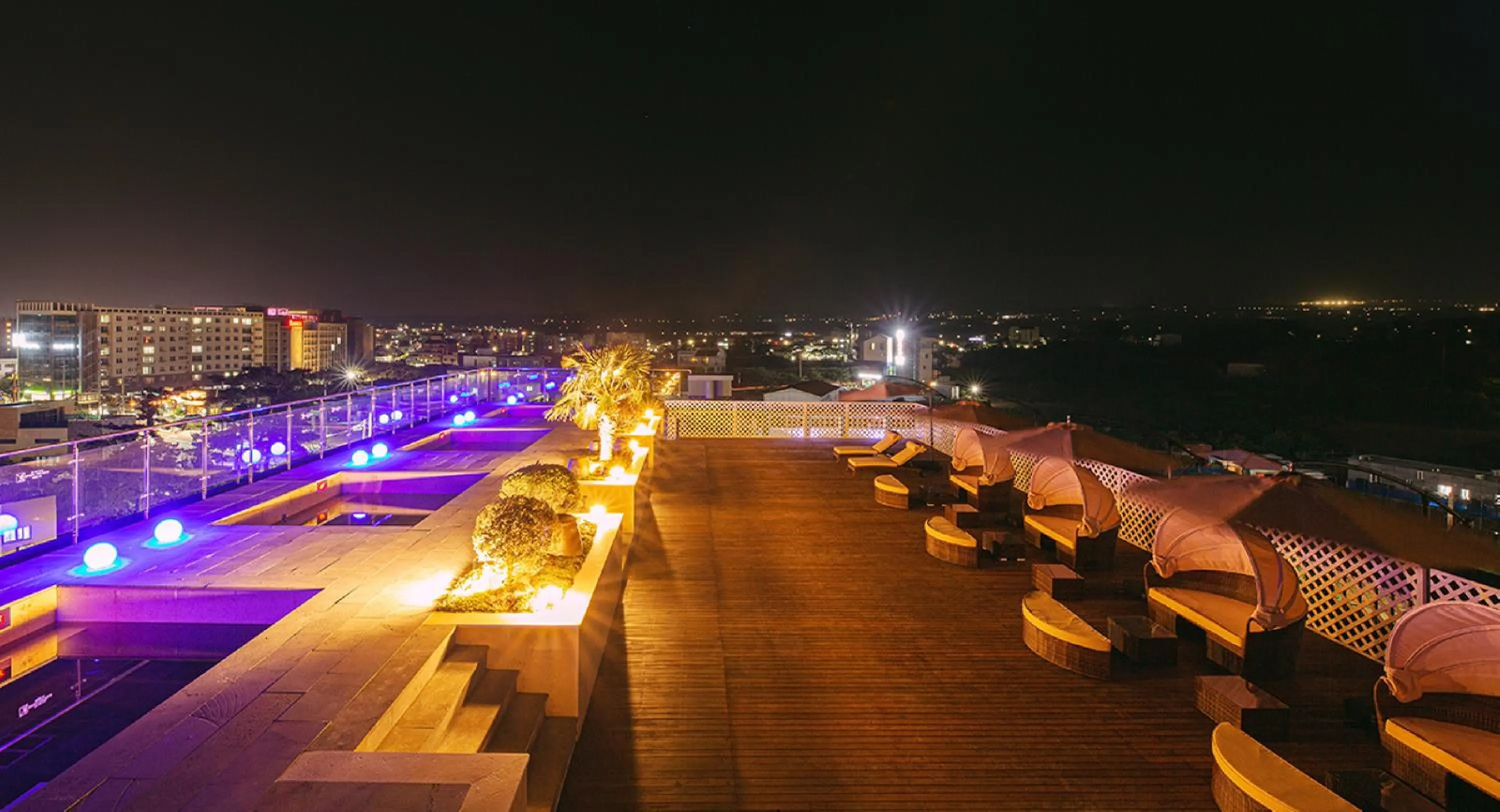 Property building in HOTEL SWEETCASTLE