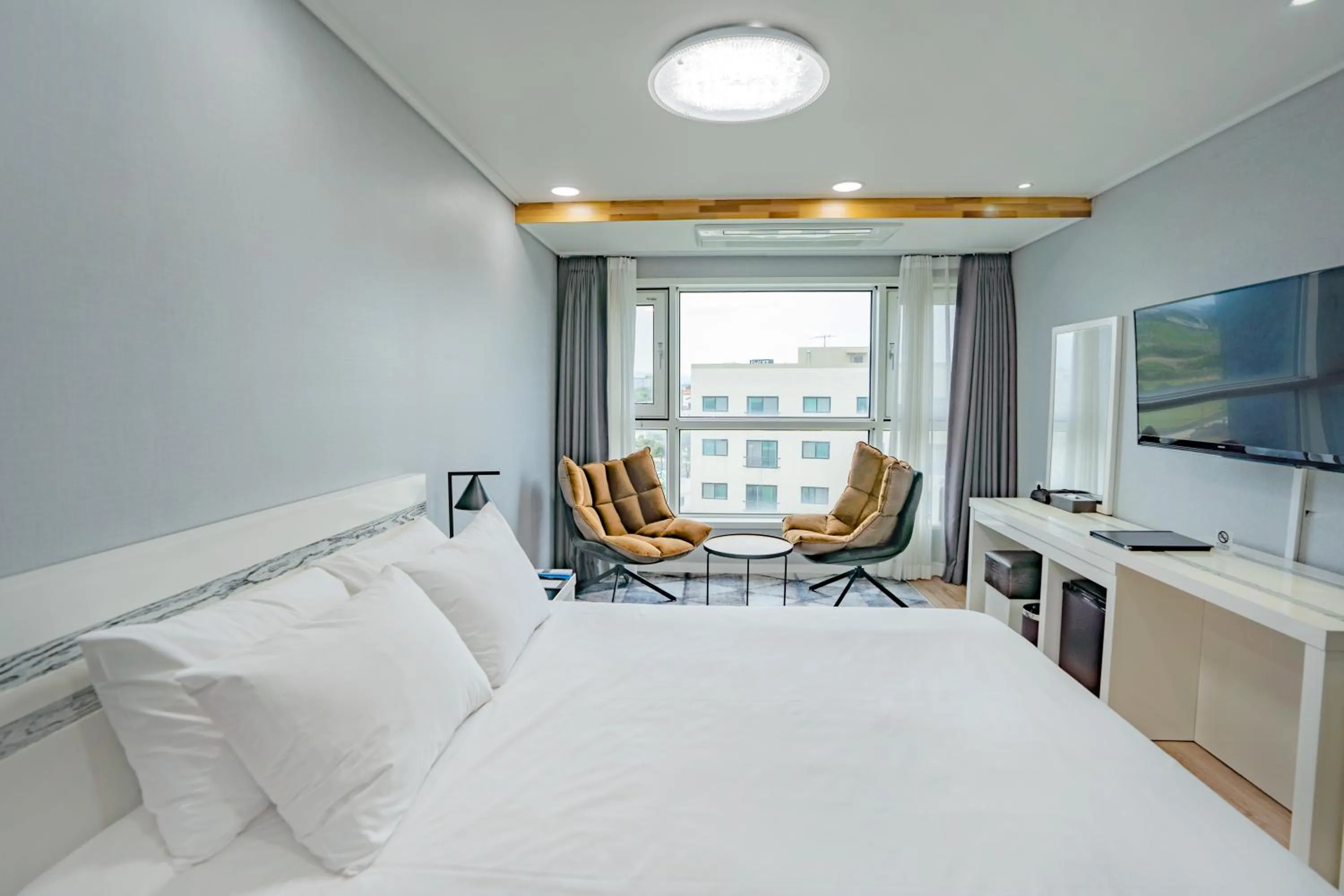 Photo of the whole room, Bed in HOTEL SWEETCASTLE