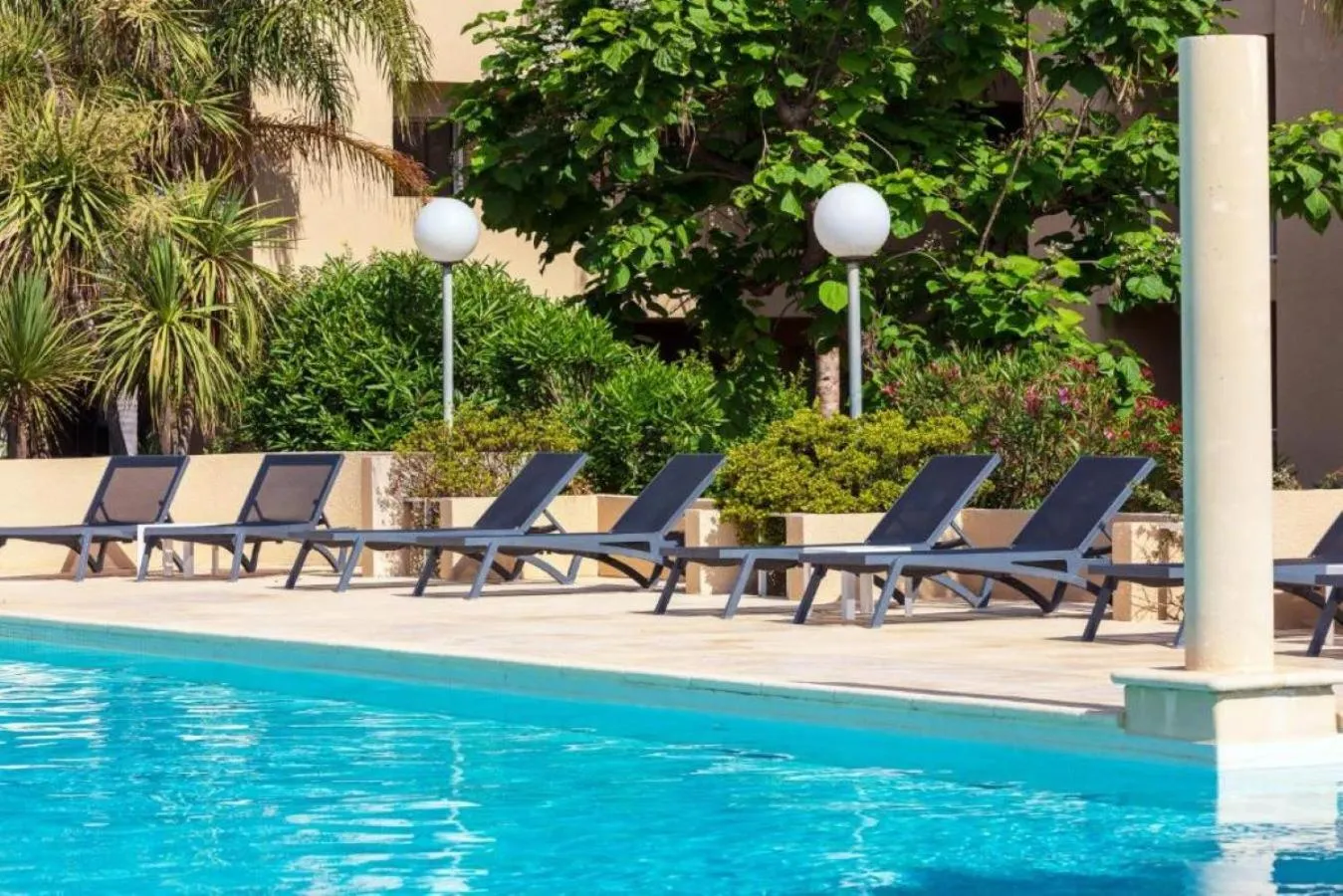 Swimming pool in Résidence Marina Bianca