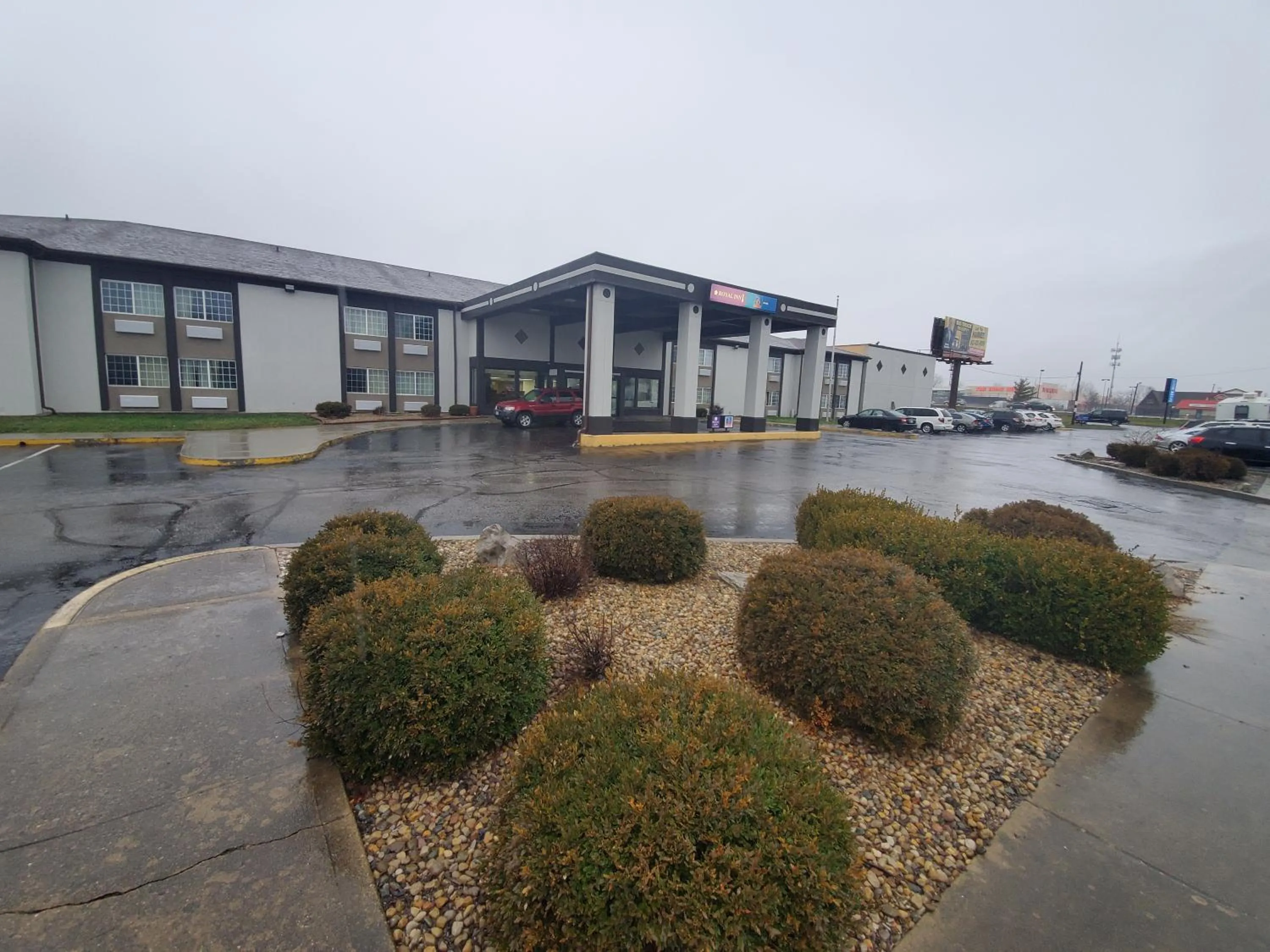 Property building in Royal Inn Hotel