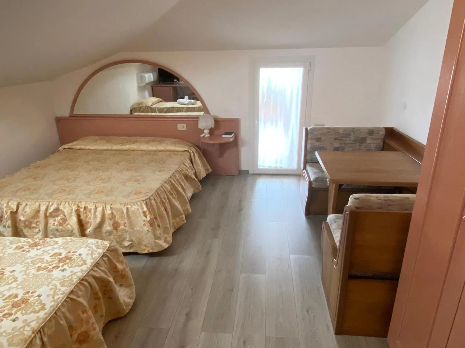 Bed in Hotel Villa Luisa