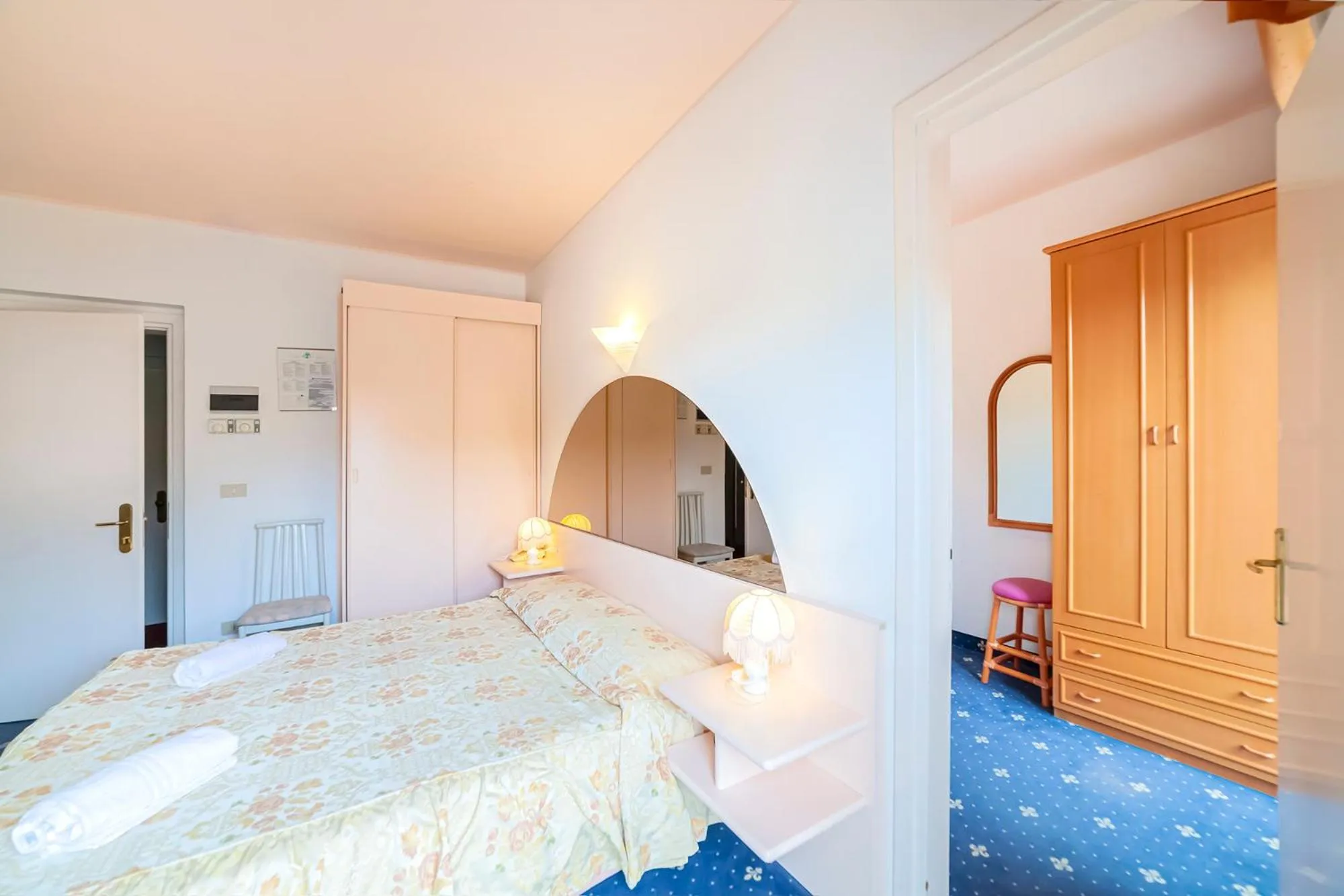 Bed in Hotel Villa Luisa