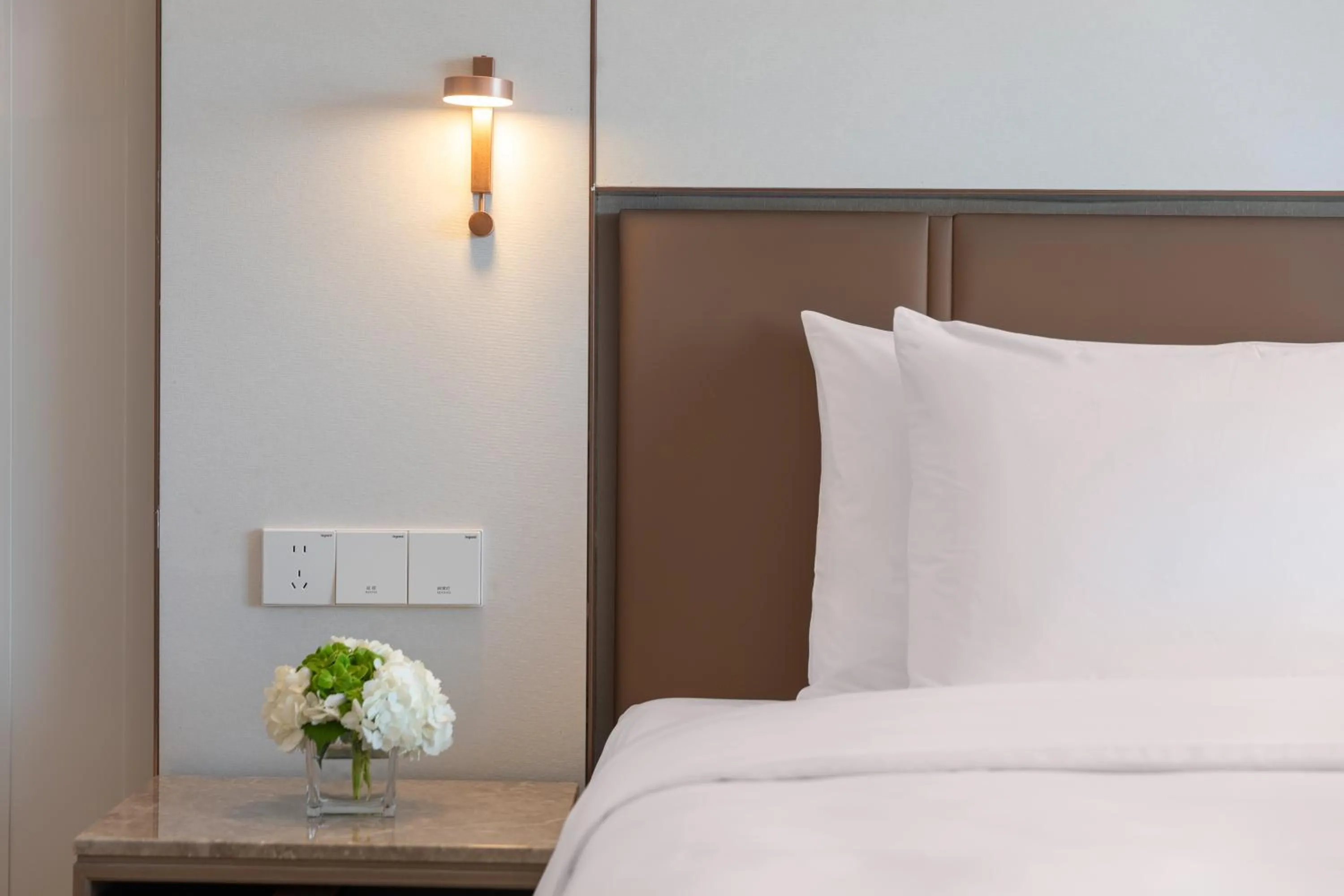 Bedroom, Bed in Sunworld Dynasty Hotel Beijing Wangfujing