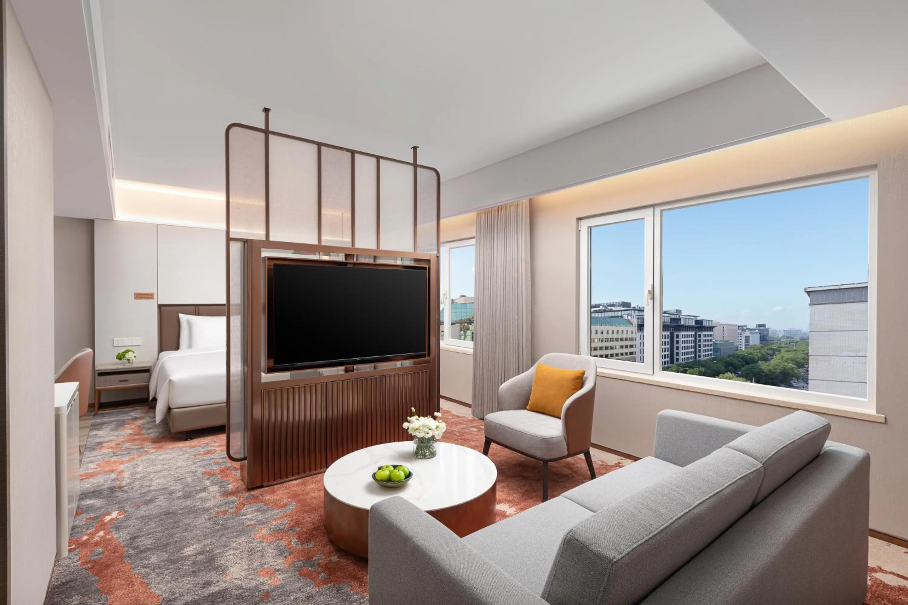 View (from property/room), Bed in Sunworld Dynasty Hotel Beijing Wangfujing