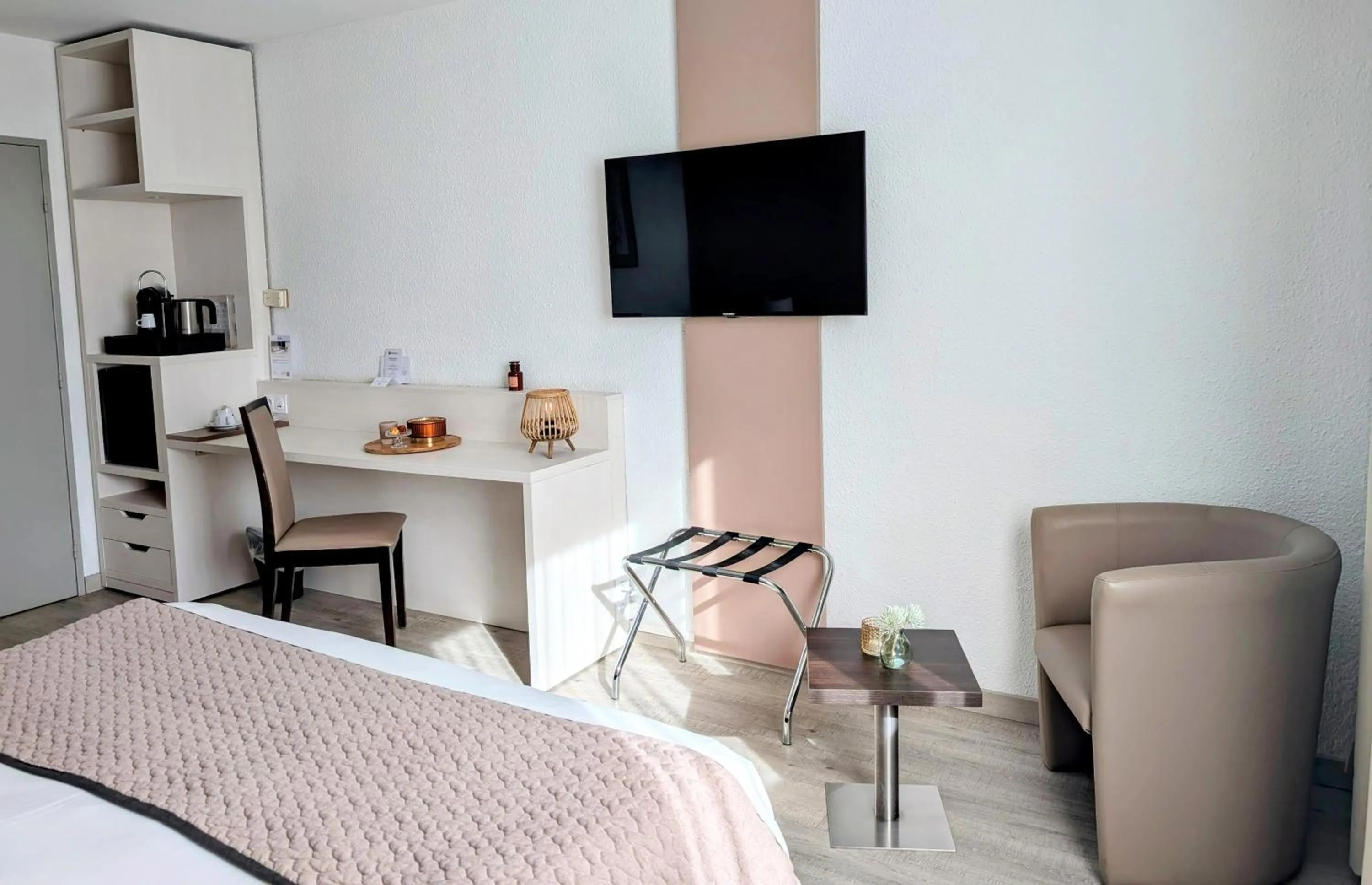 Bedroom, Bed in Best Western Alexander Park Chambéry