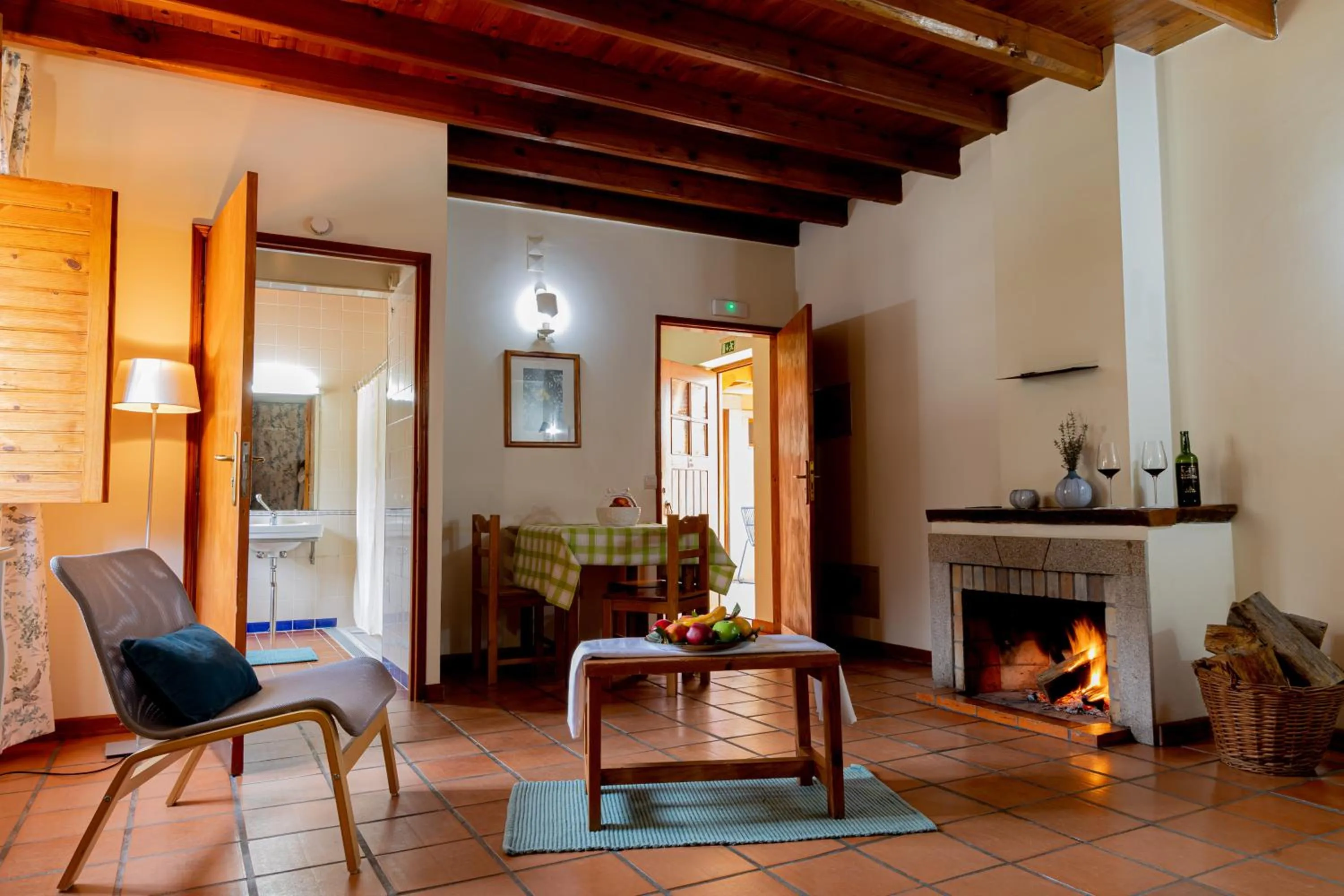 Dining area in Quinta Do Crestelo Aparthotel