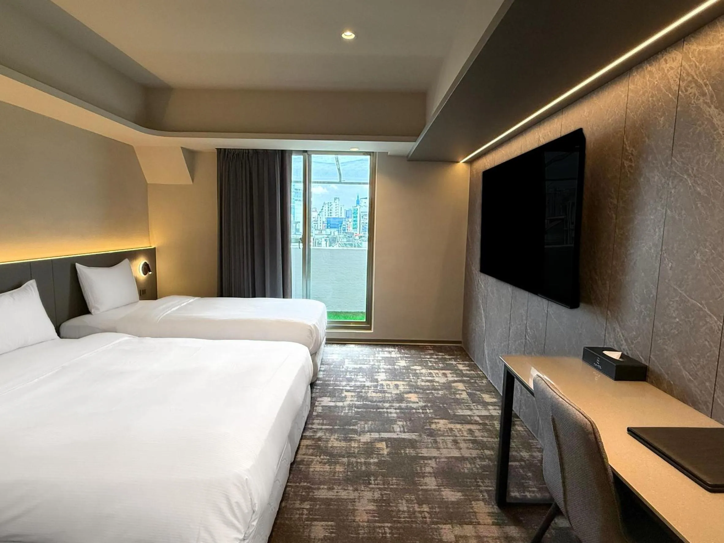 Photo of the whole room, Bed in Hub Hotel Ximen-inn Kunming