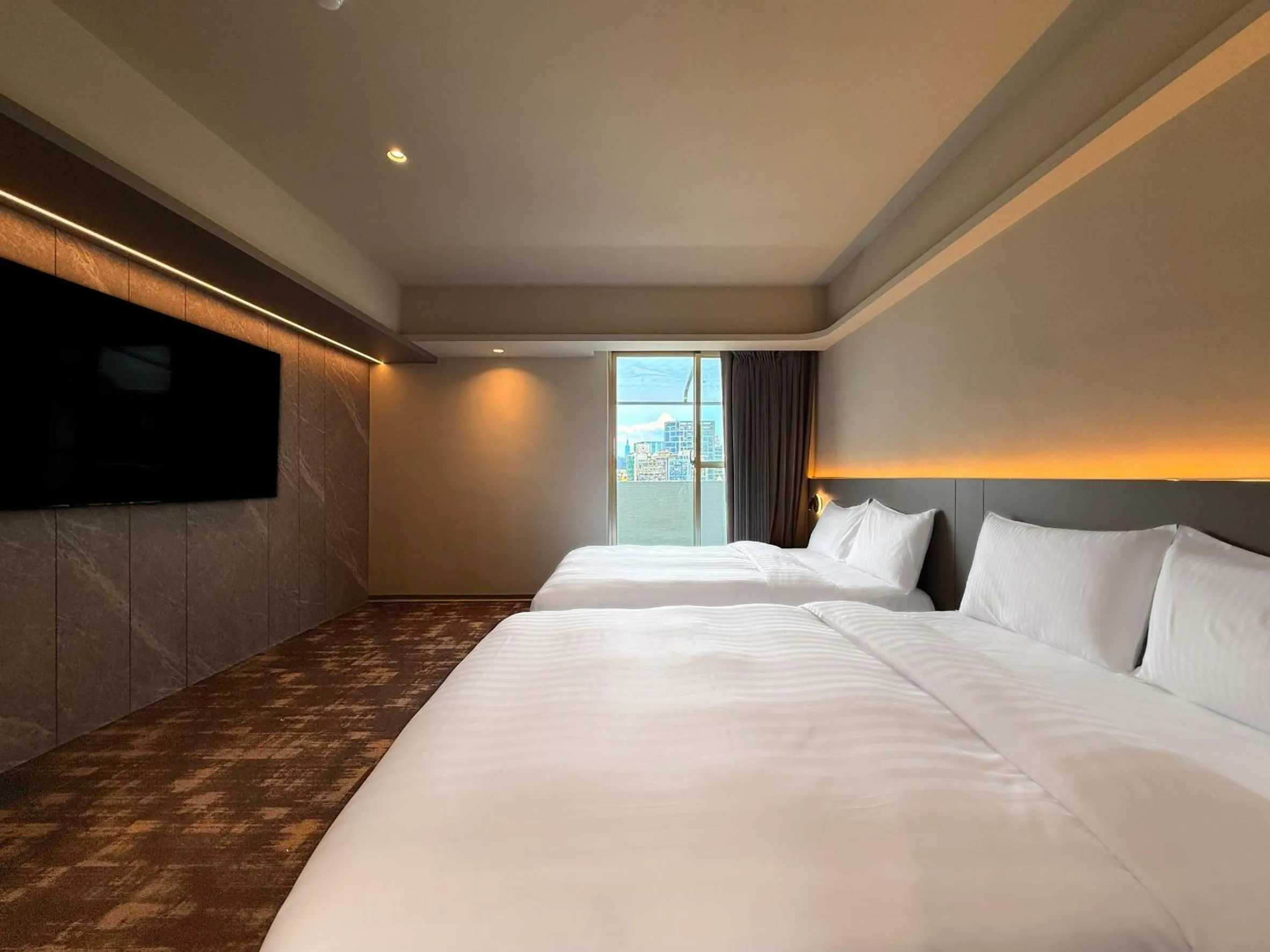 Photo of the whole room, Bed in Hub Hotel Ximen-inn Kunming