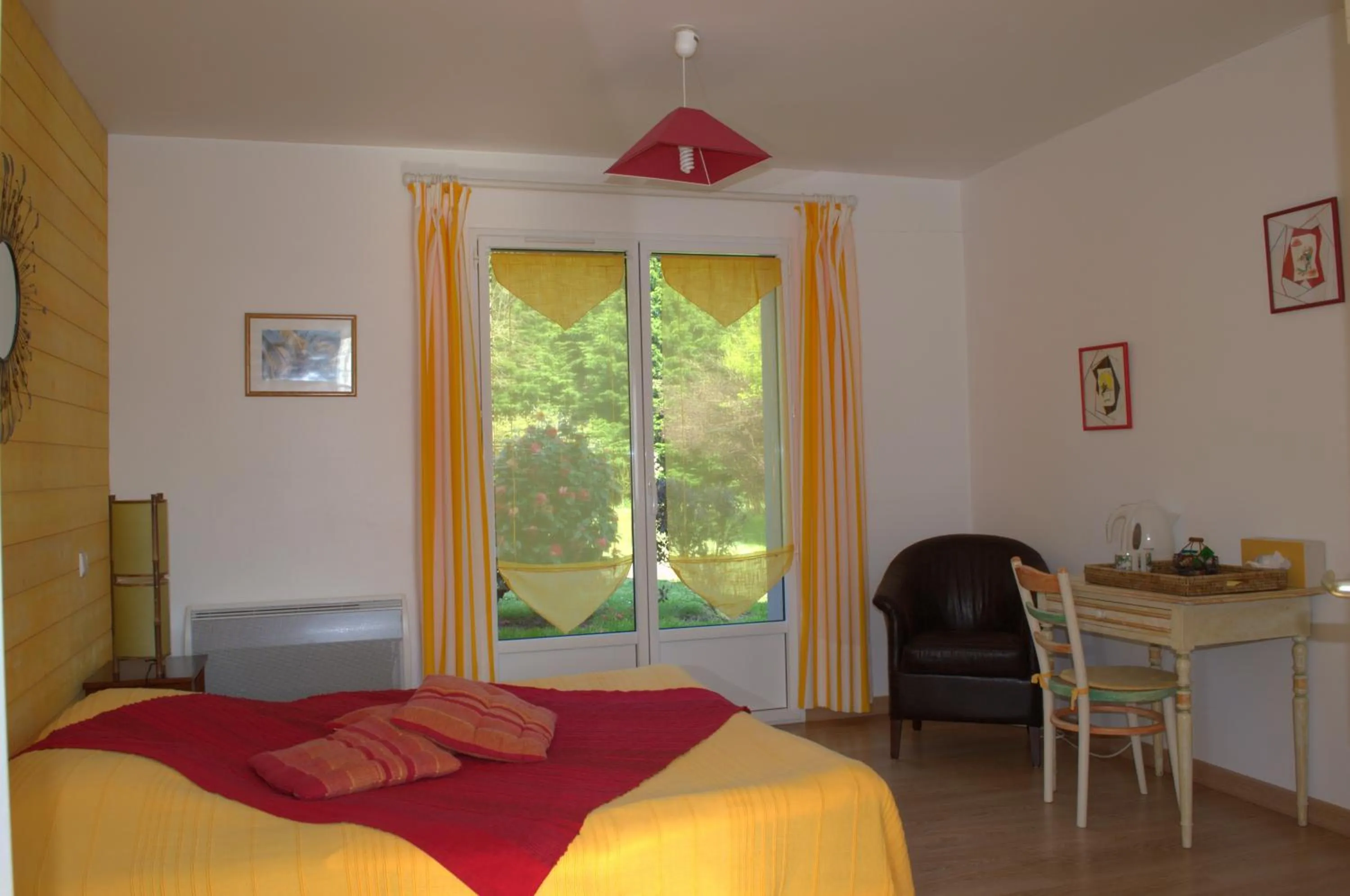 Bedroom in Le Tertre Gatinais