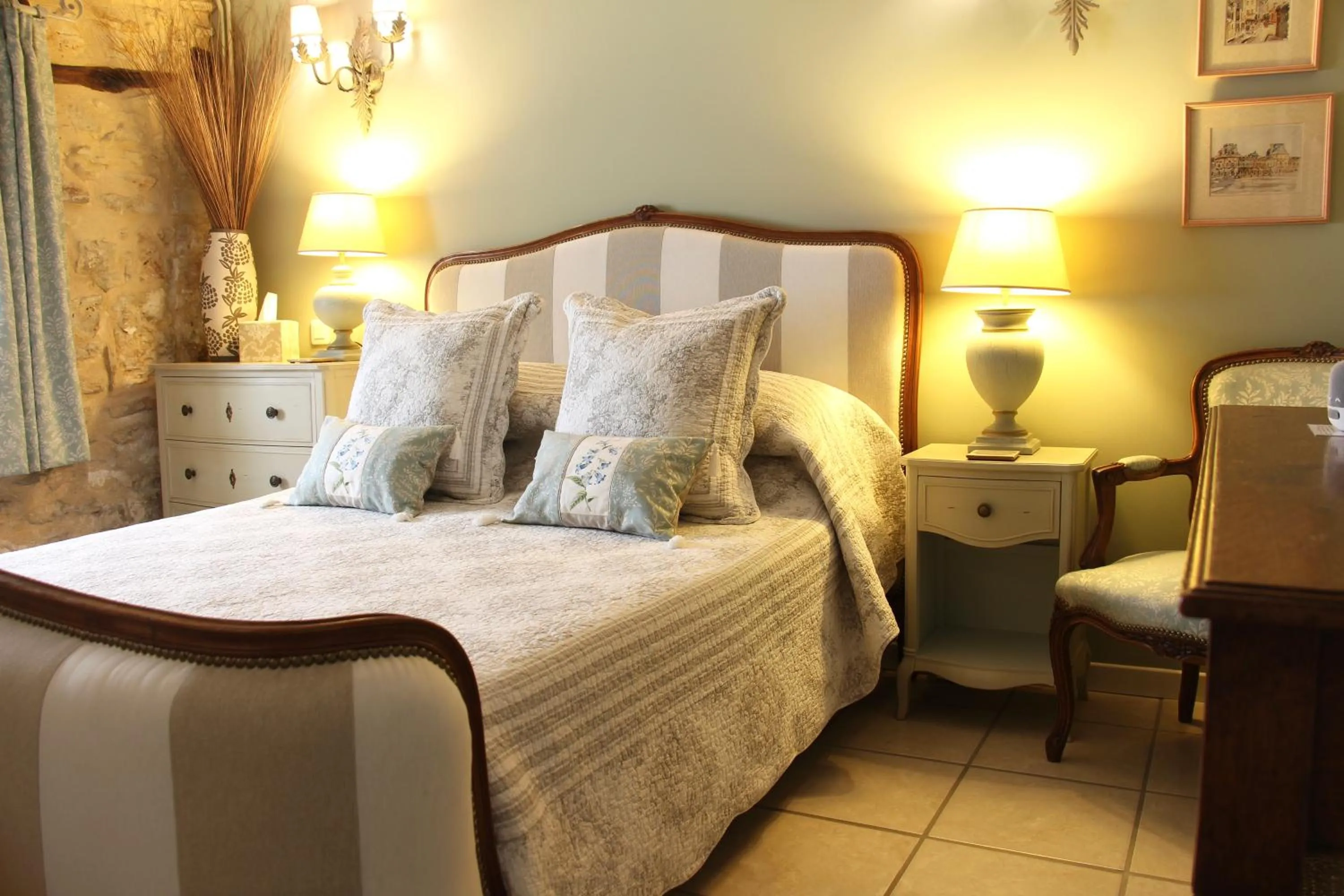 Bed in La Métairie des Songes