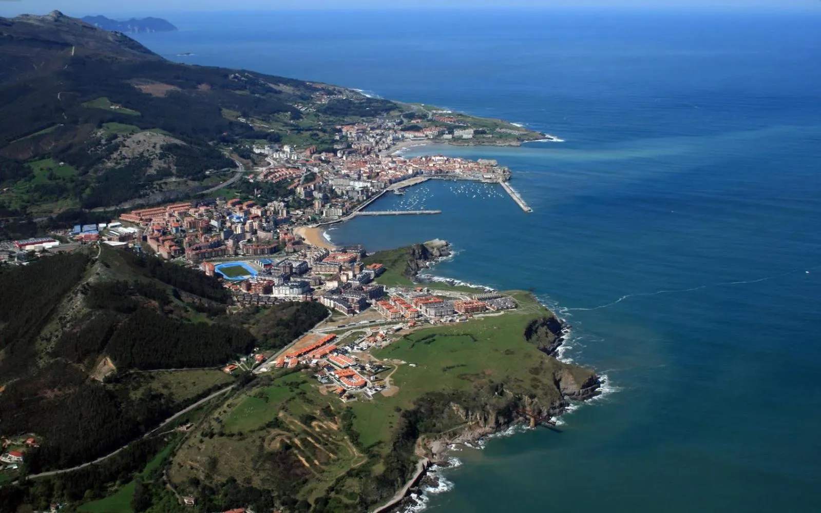 Day in Agua Viva Eco H Wellness Castro Urdiales