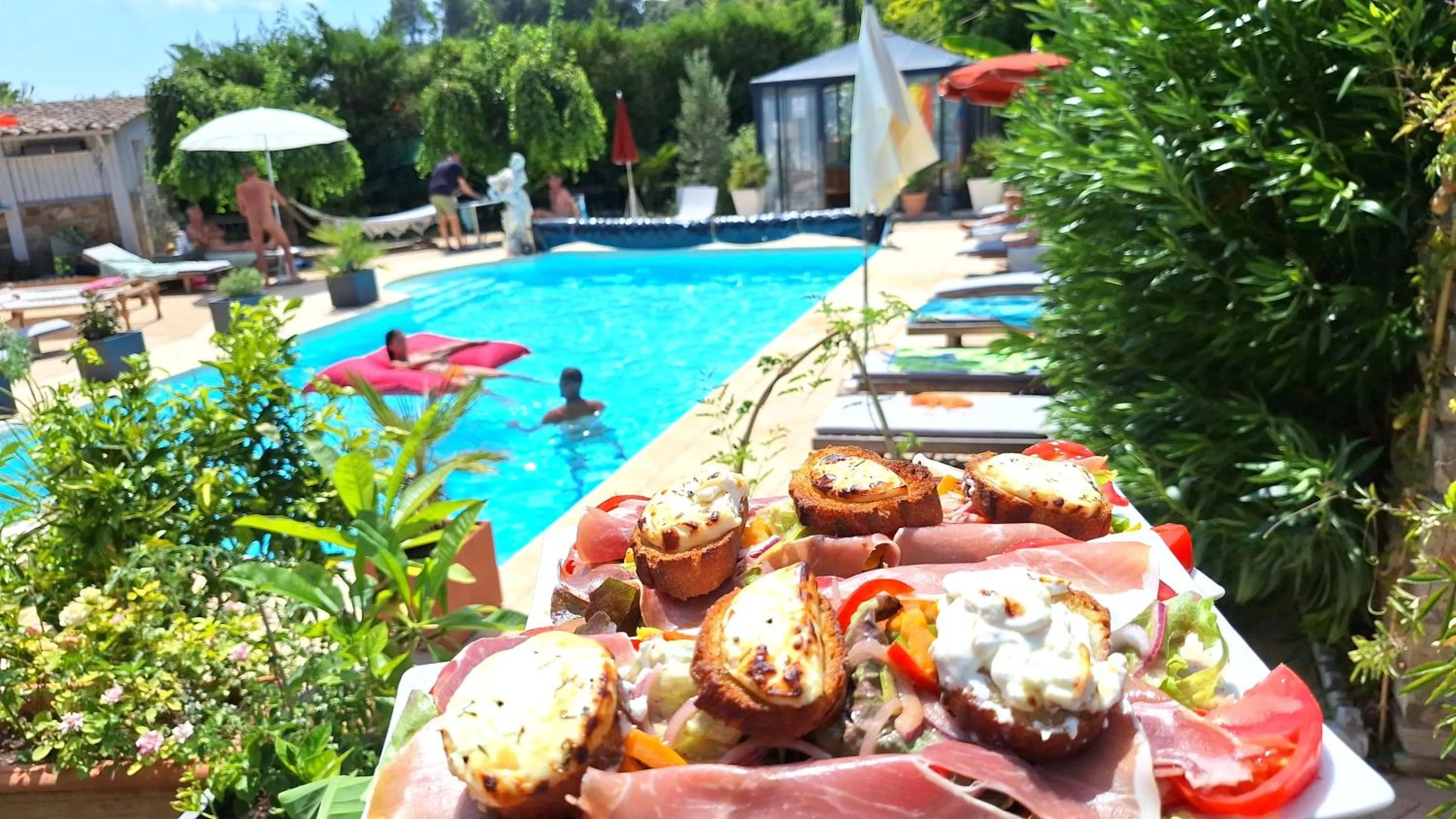 Swimming pool in La Bergerie Du Moulin