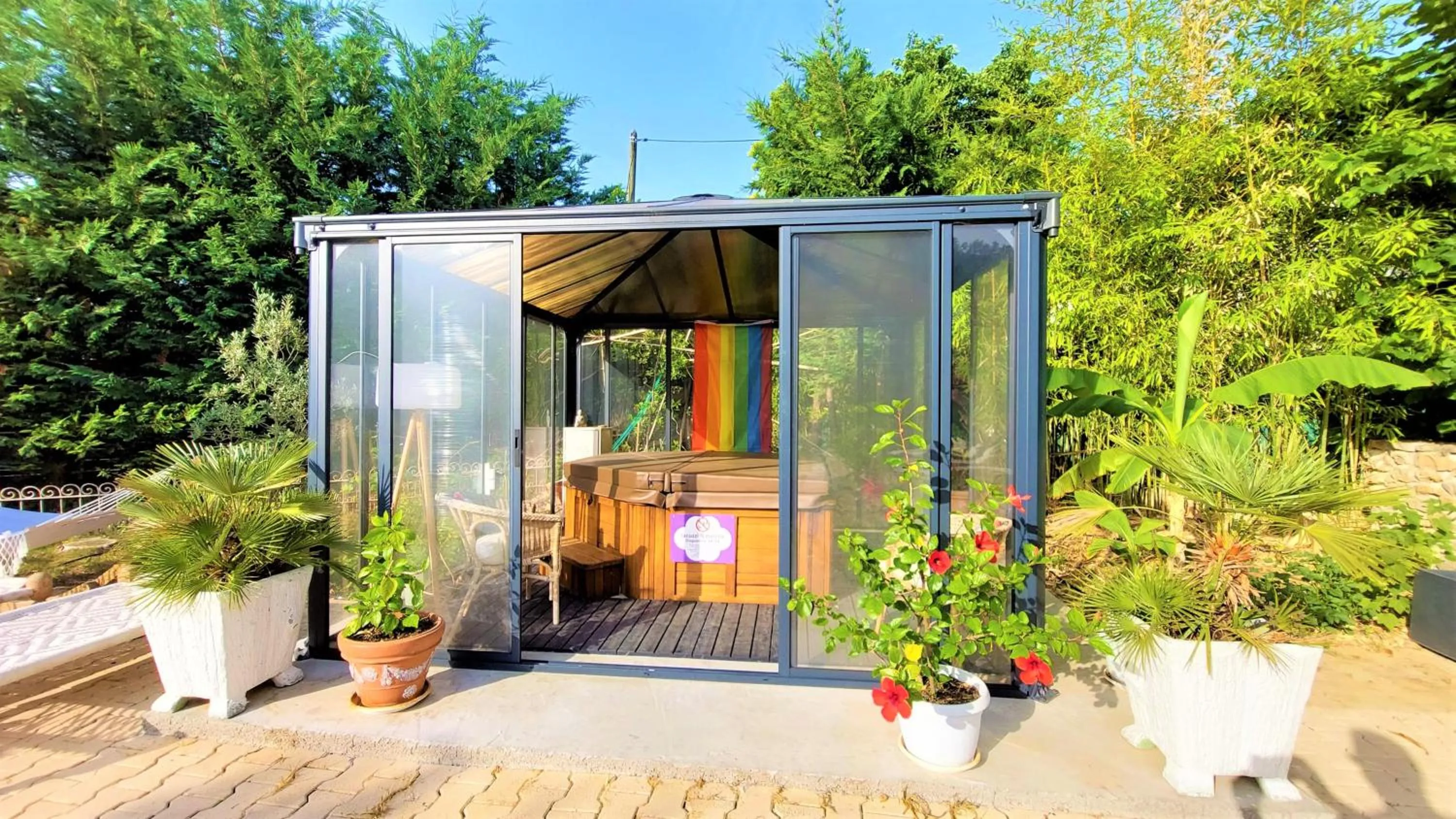 Hot Tub in La Bergerie Du Moulin