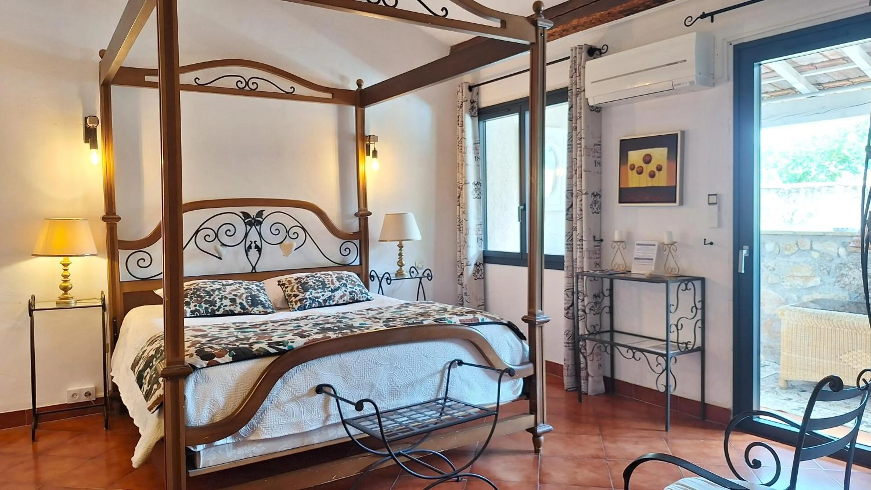 Photo of the whole room, Bed in La Bergerie Du Moulin