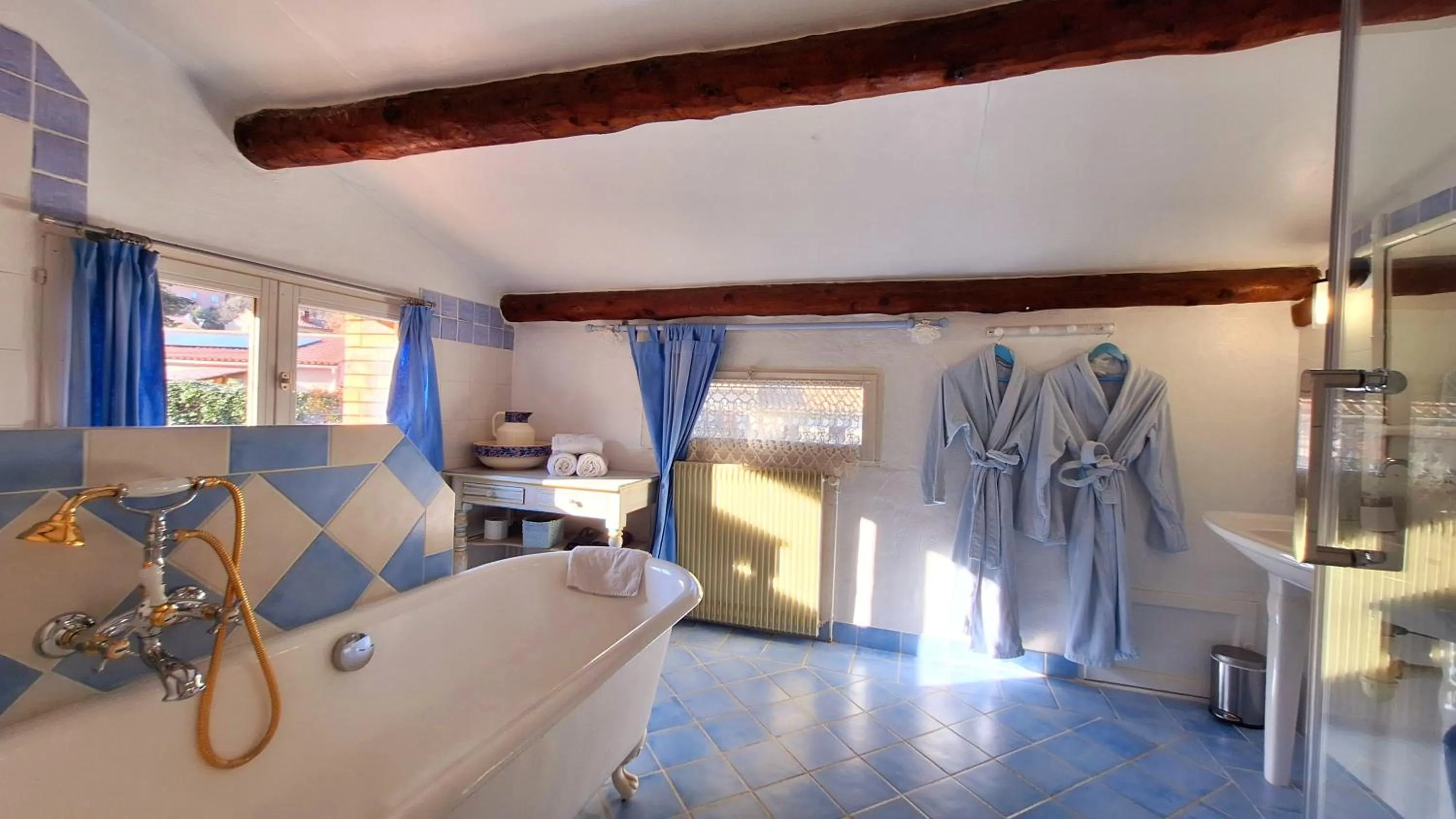 Bathroom in La Bergerie Du Moulin