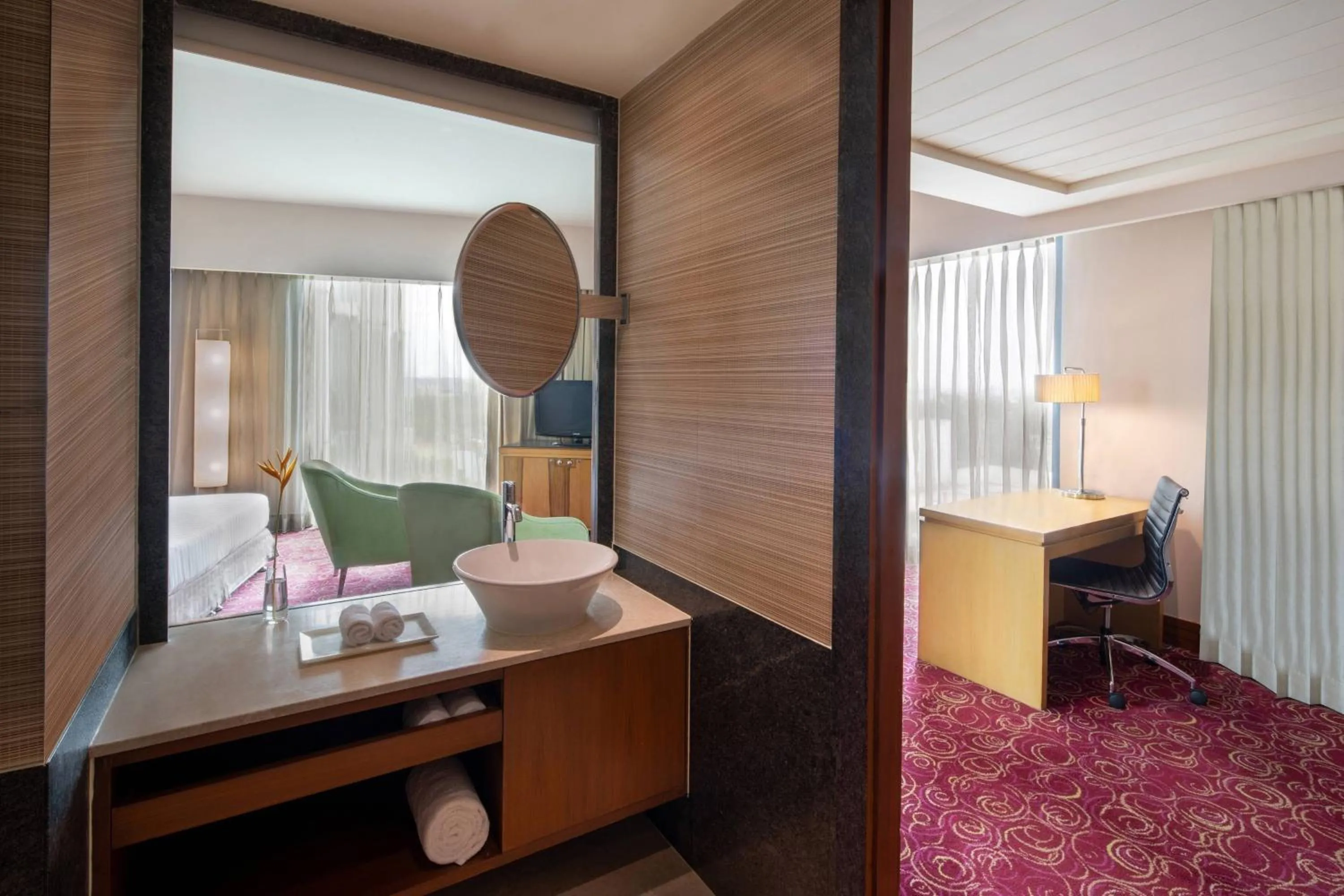 Bathroom, Bed in Courtyard by Marriott Hyderabad