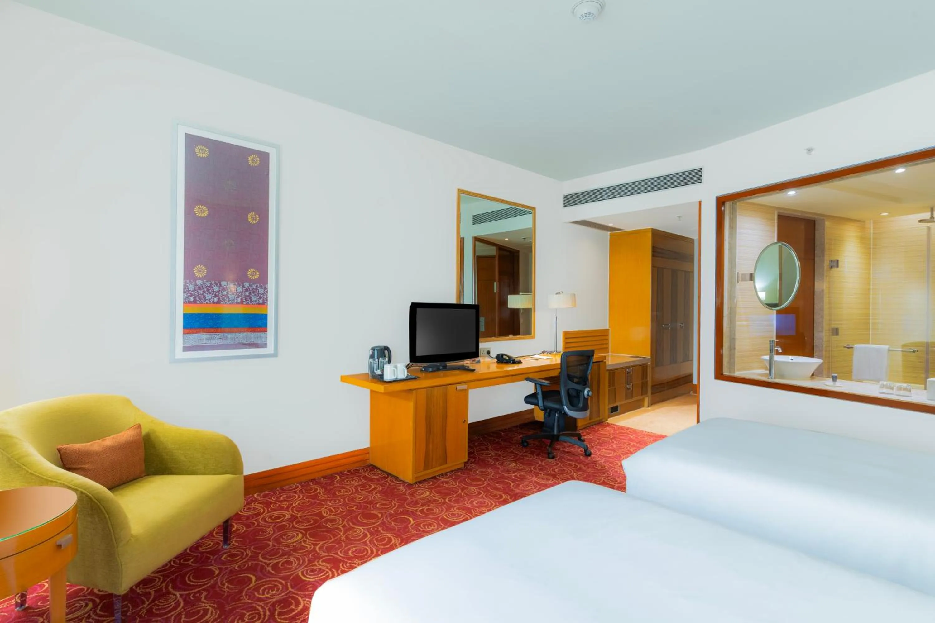 Bedroom, Bed in Courtyard by Marriott Hyderabad