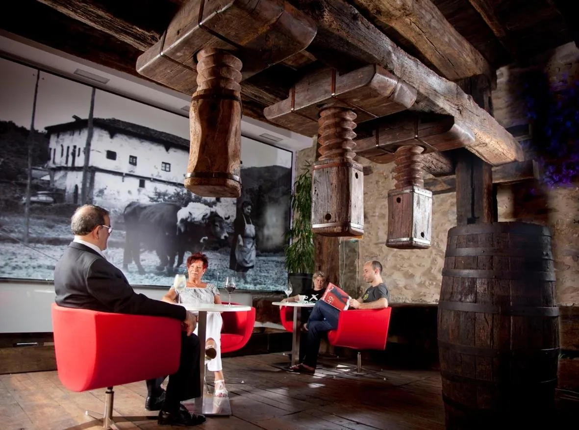 People in Hotel Dolarea