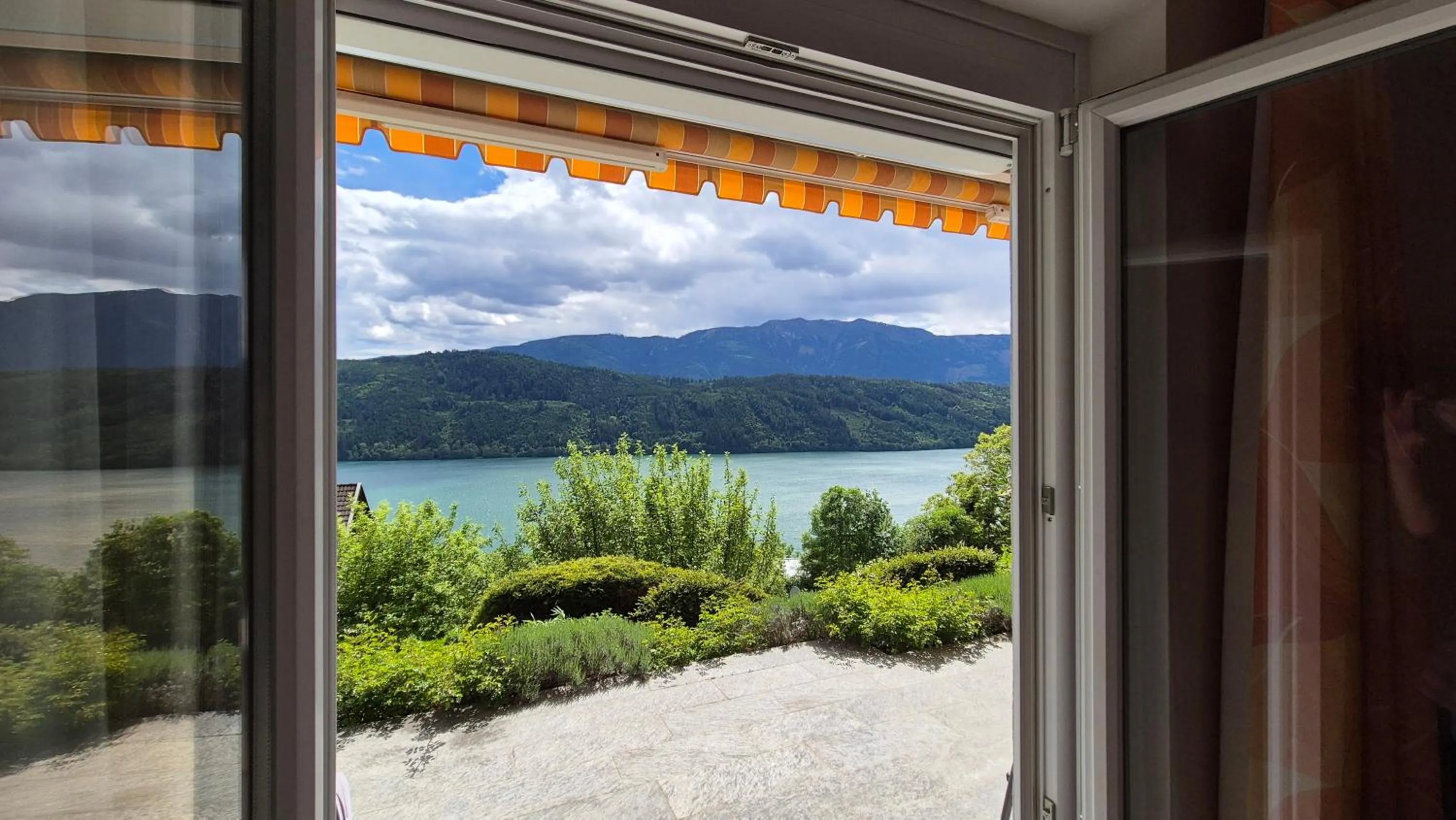 Balcony/Terrace in Haus Kraller-Urlaub mit Seeblick