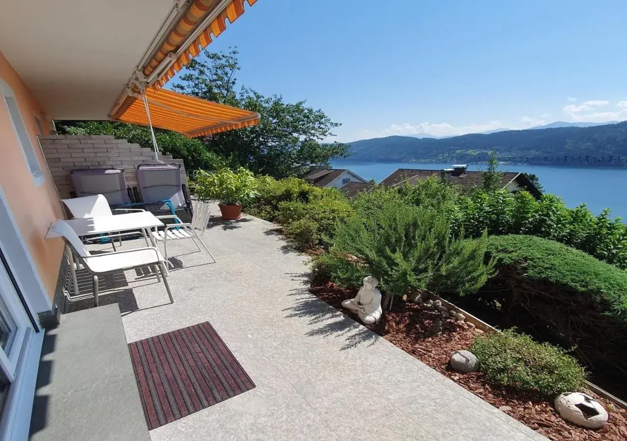Apartment with Lake View in Haus Kraller-Urlaub mit Seeblick Apartment with Lake View in Haus Kraller-Urlaub mit Seeblick