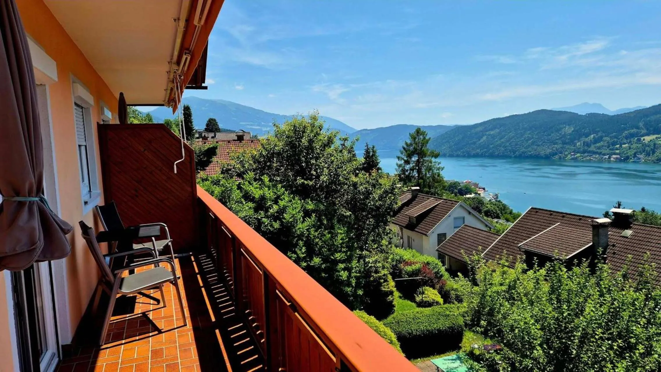 Balcony/Terrace in Haus Kraller-Urlaub mit Seeblick