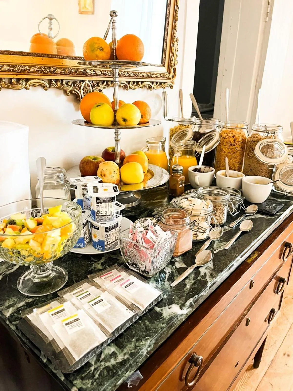 Breakfast in Casa do Vinho Sintra Guest House