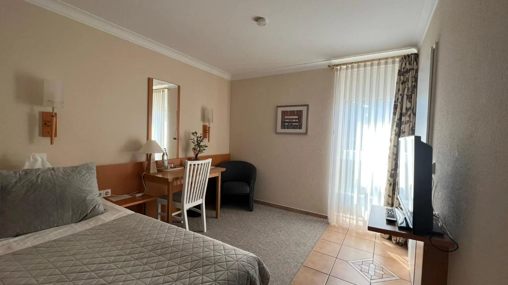 TV and multimedia, Bed in Hotel Victoria