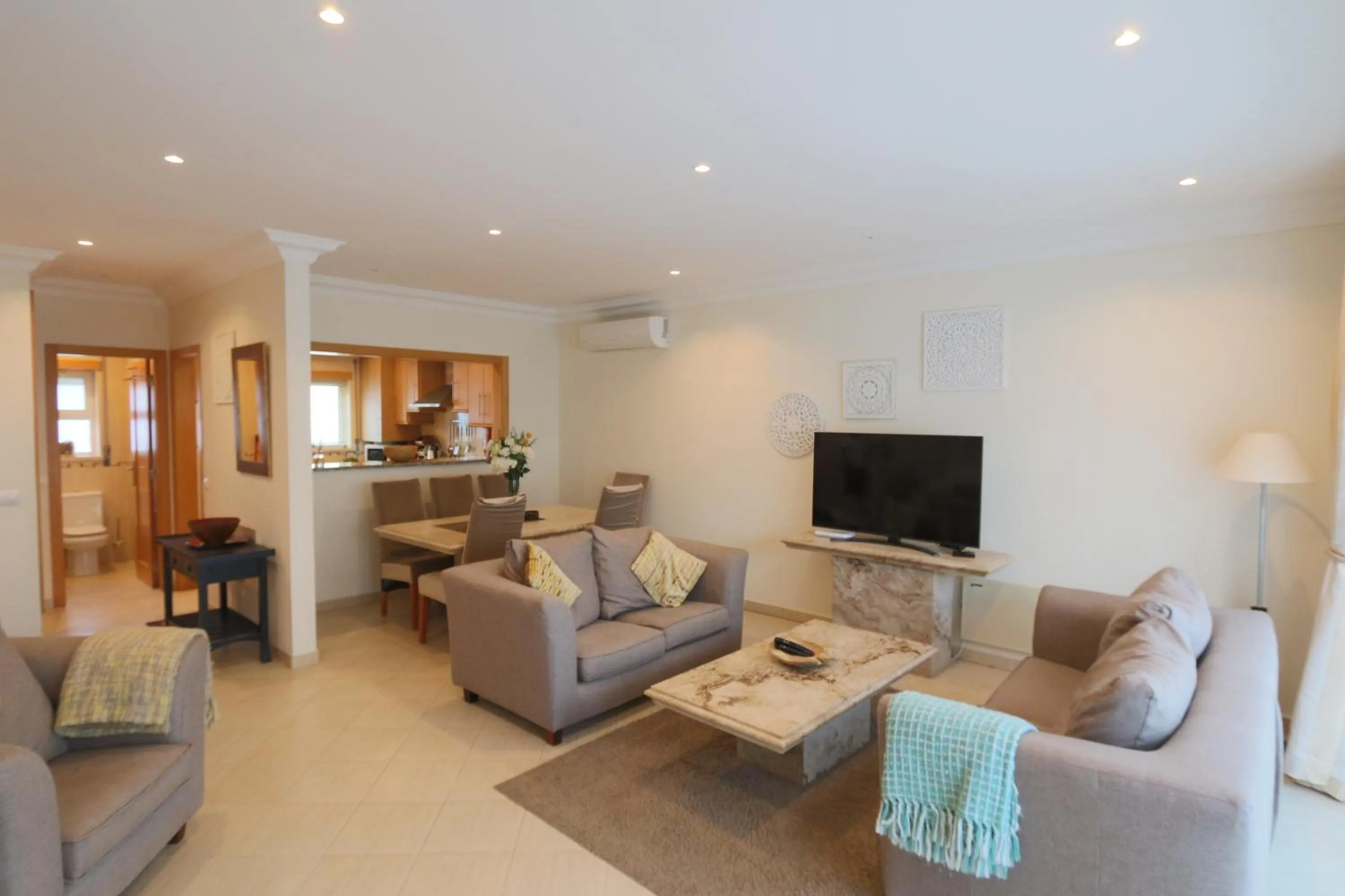 Living room in The Old Village, Prestige and Solar by Village 4U