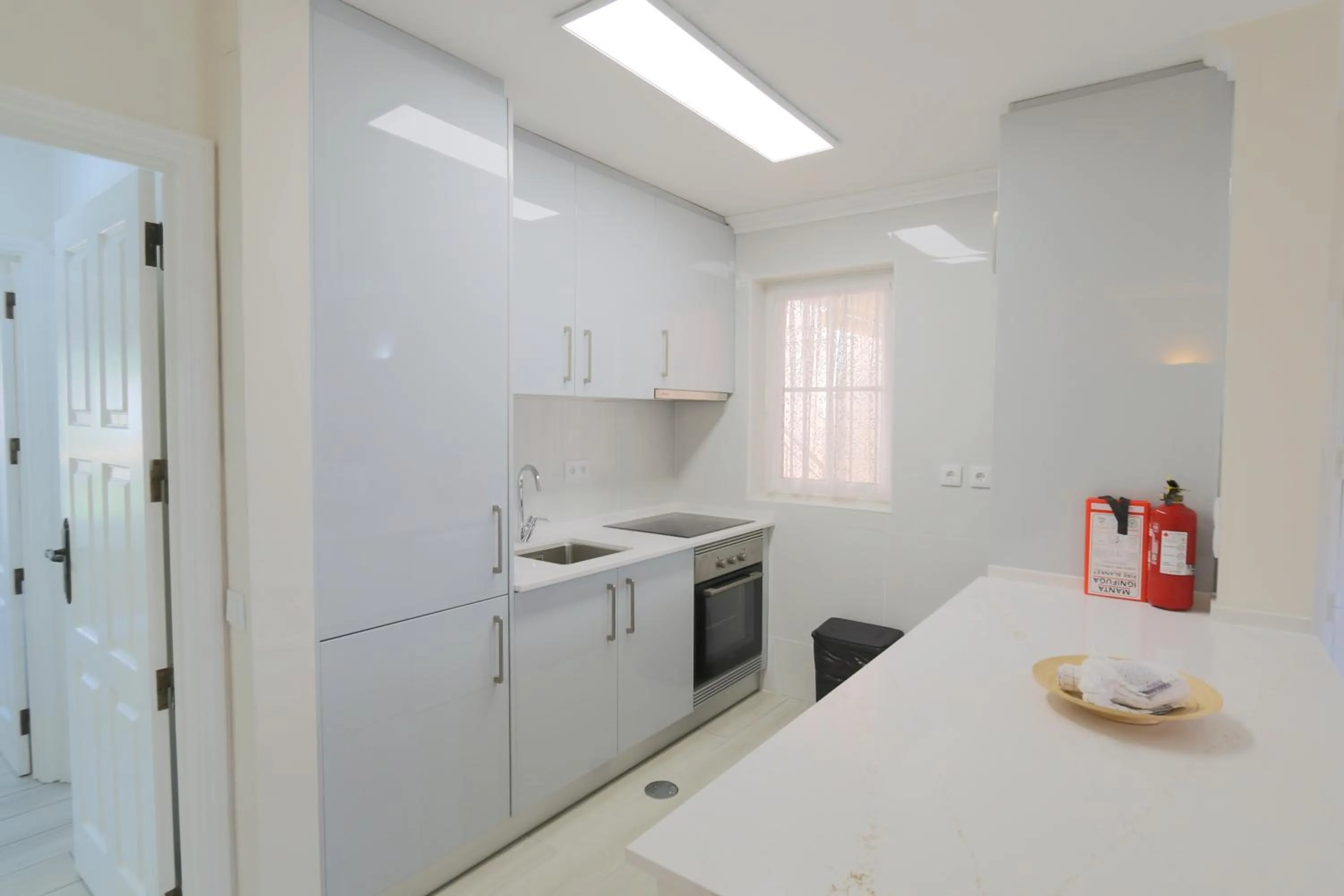 Kitchen or kitchenette in The Old Village, Prestige and Solar by Village 4U