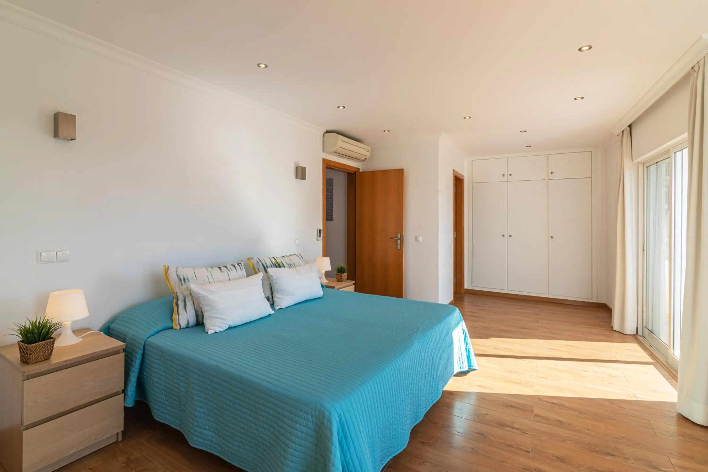 Bed in The Old Village, Prestige and Solar by Village 4U