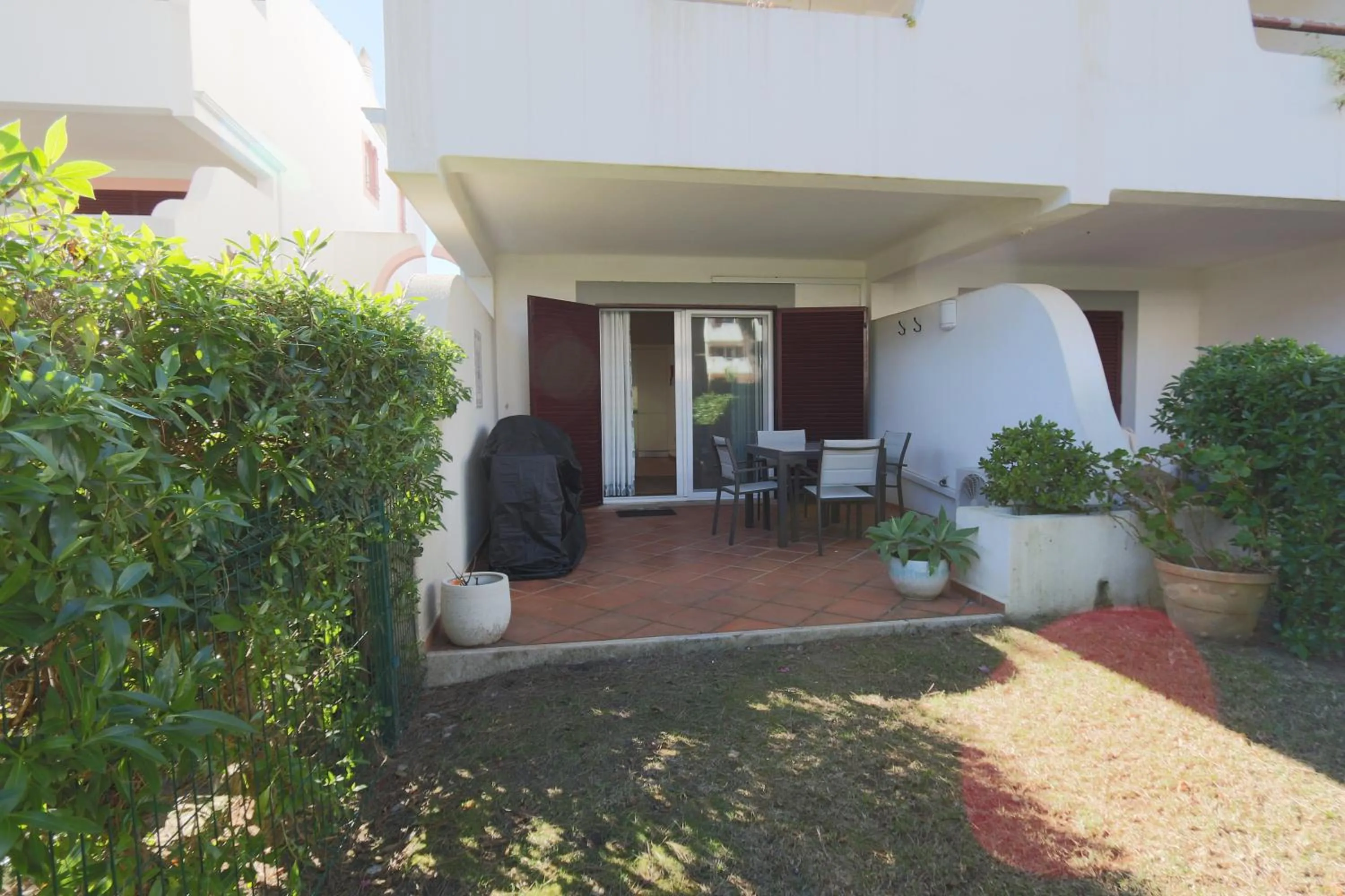 Patio in The Old Village, Prestige and Solar by Village 4U