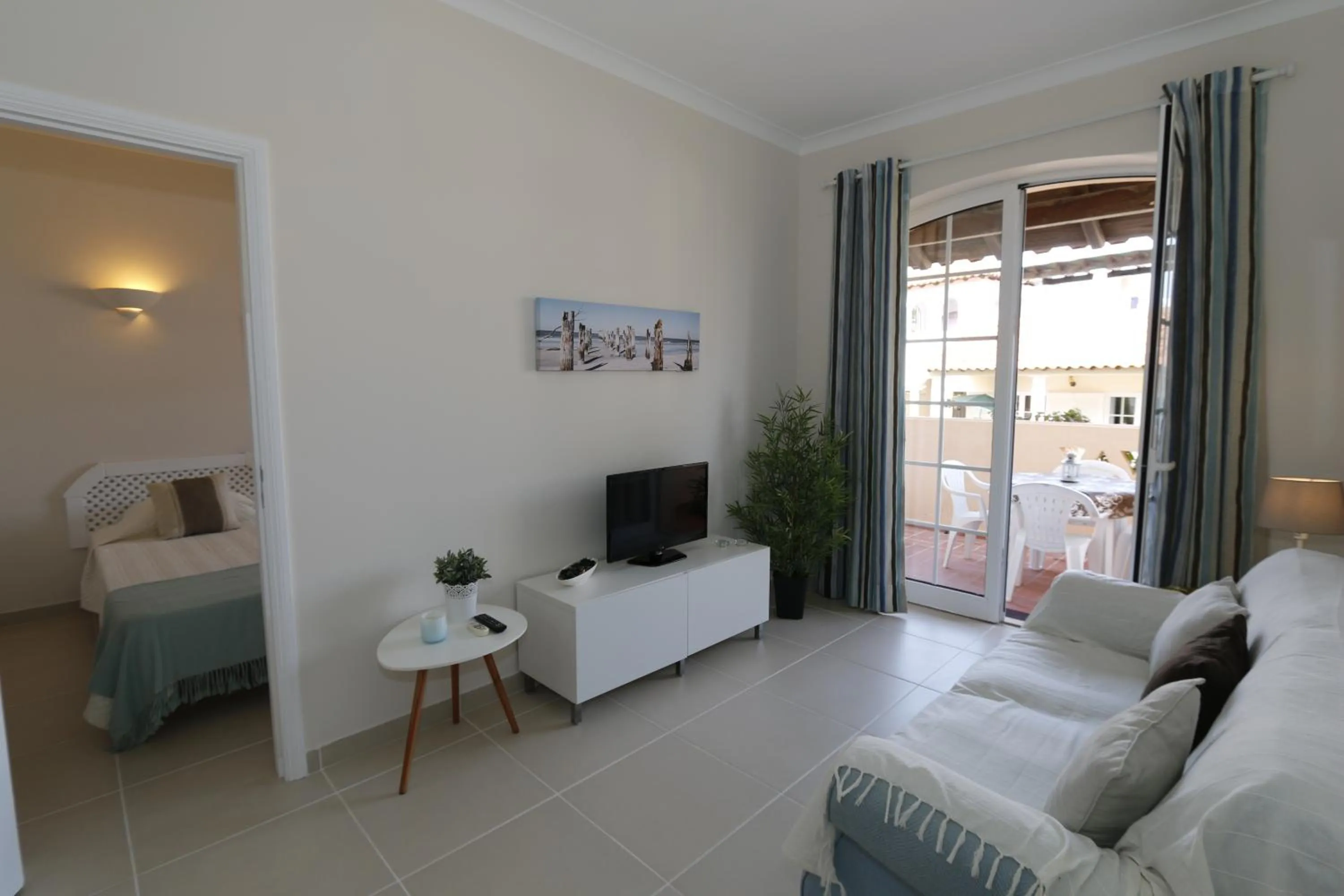 Bed in The Old Village, Prestige and Solar by Village 4U