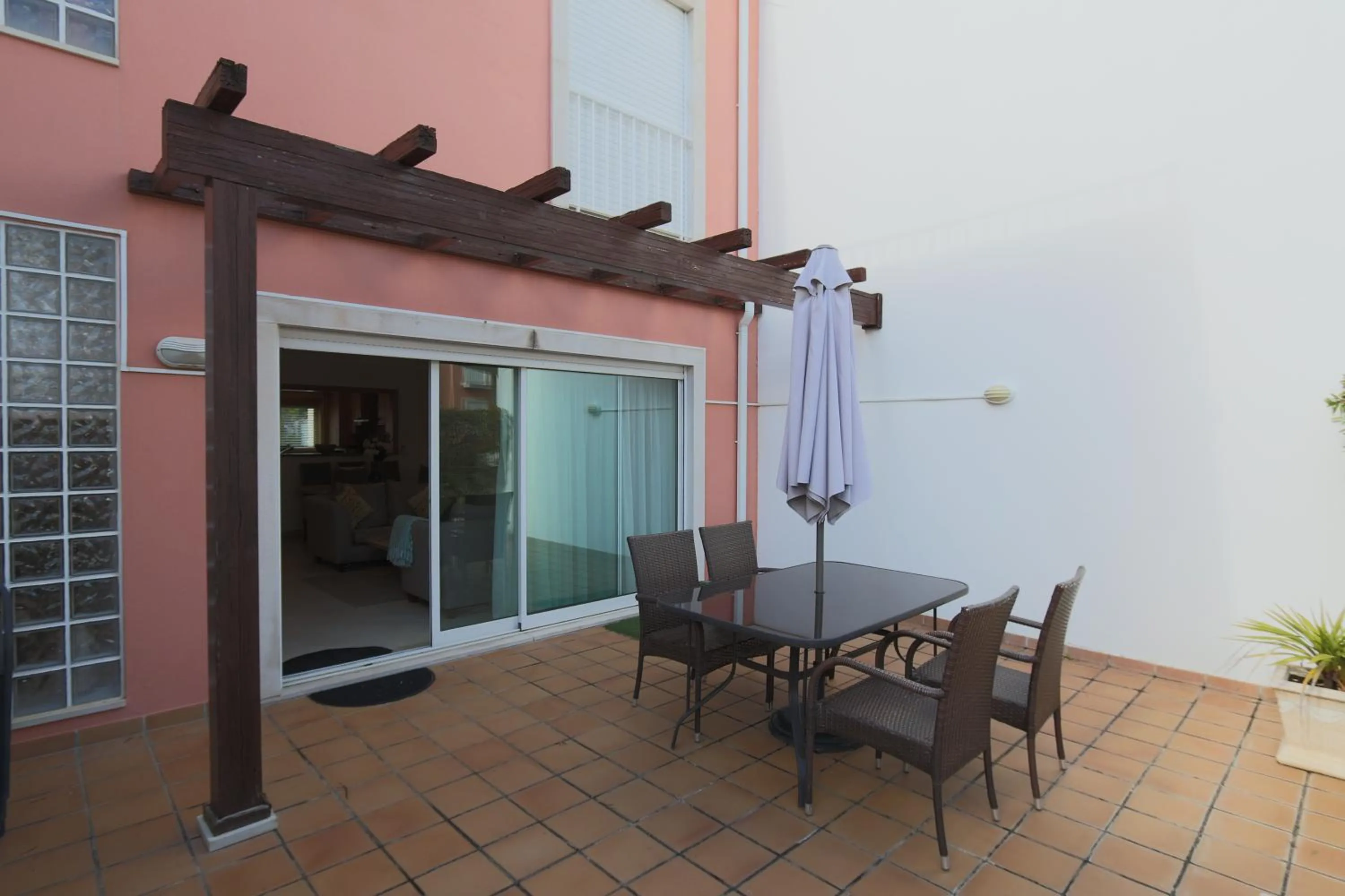 Patio in The Old Village, Prestige and Solar by Village 4U