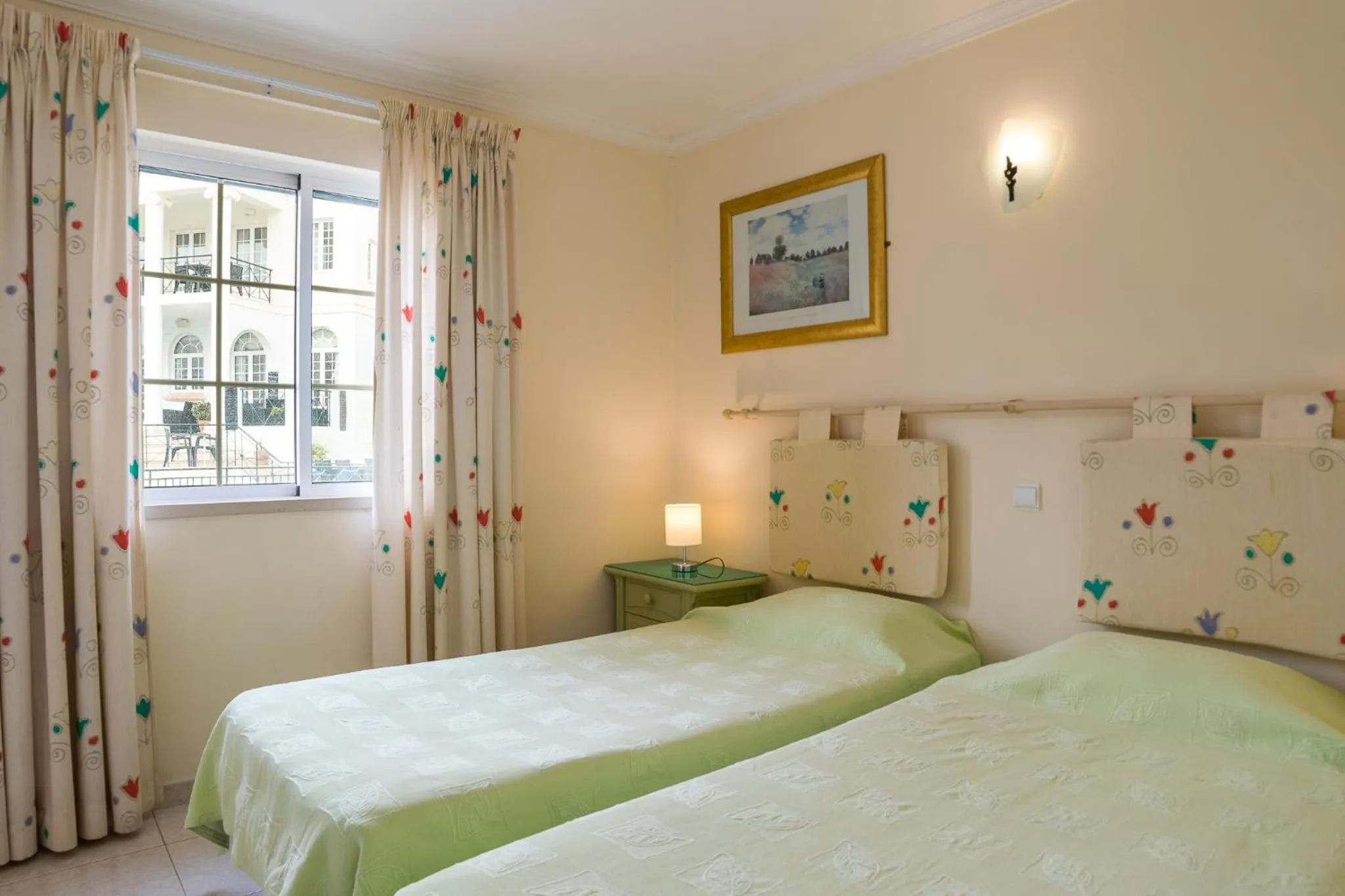 Bed in The Old Village, Prestige and Solar by Village 4U