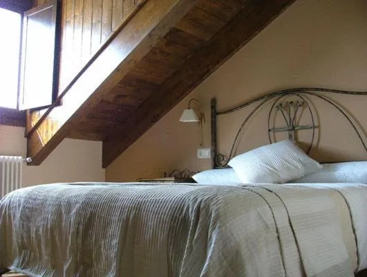 Photo of the whole room, Bed in Hotel Areulo