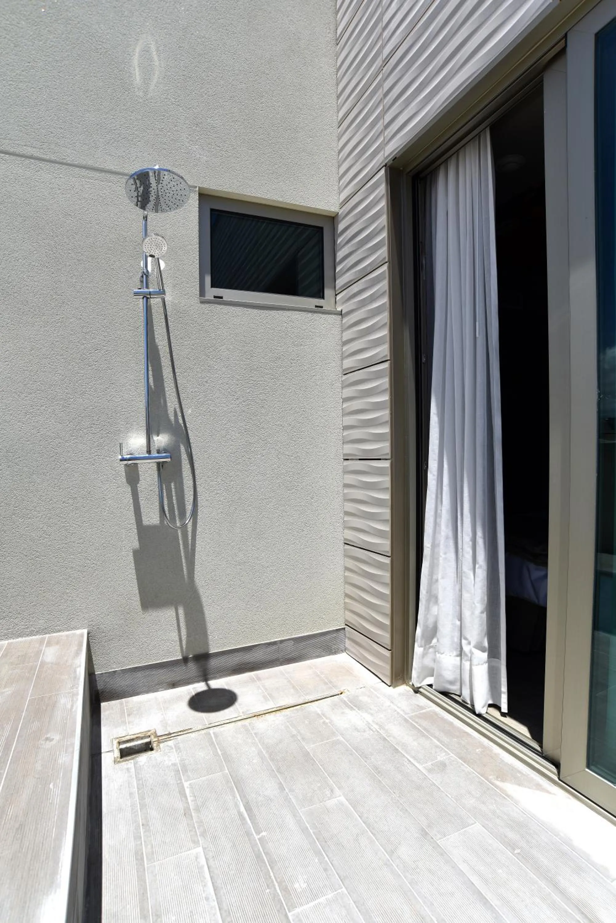 Shower in TC Hotel Doña Luisa