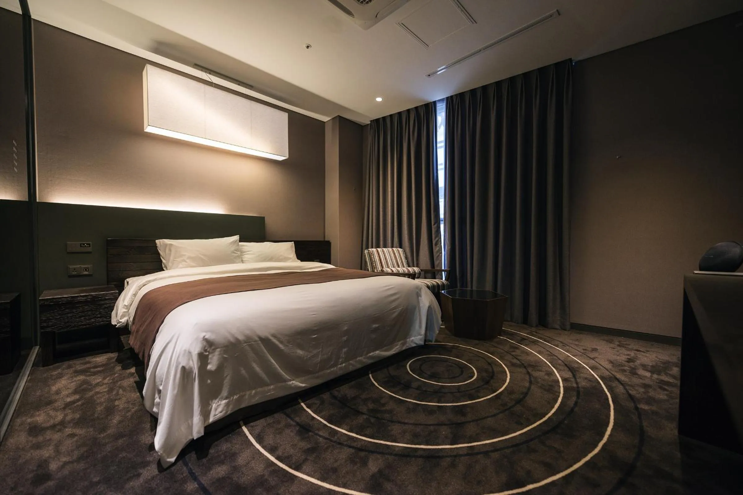 Bed in Best Louis Hamilton Hotel Changwon
