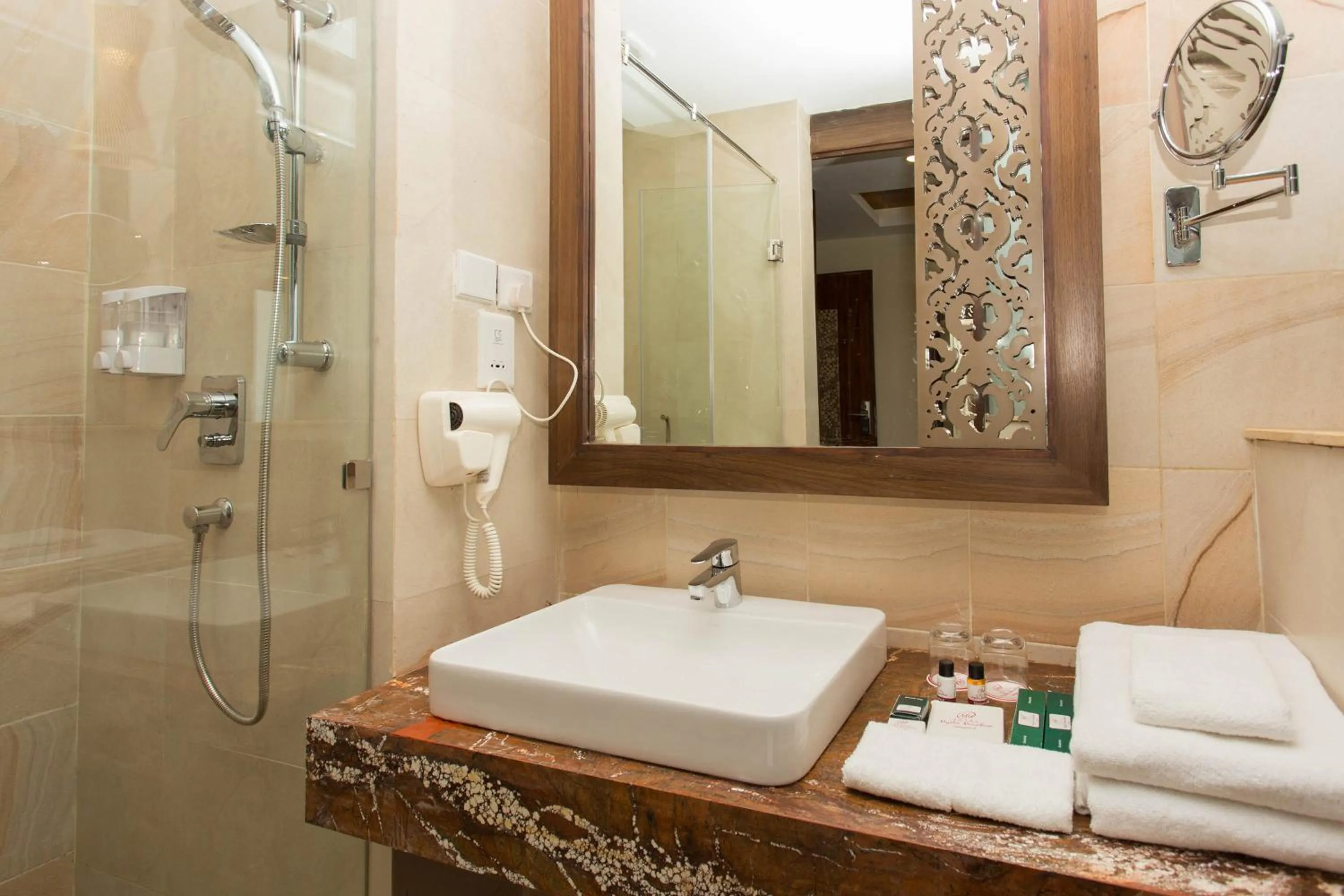 Bathroom in Hotel Mystic Mountain