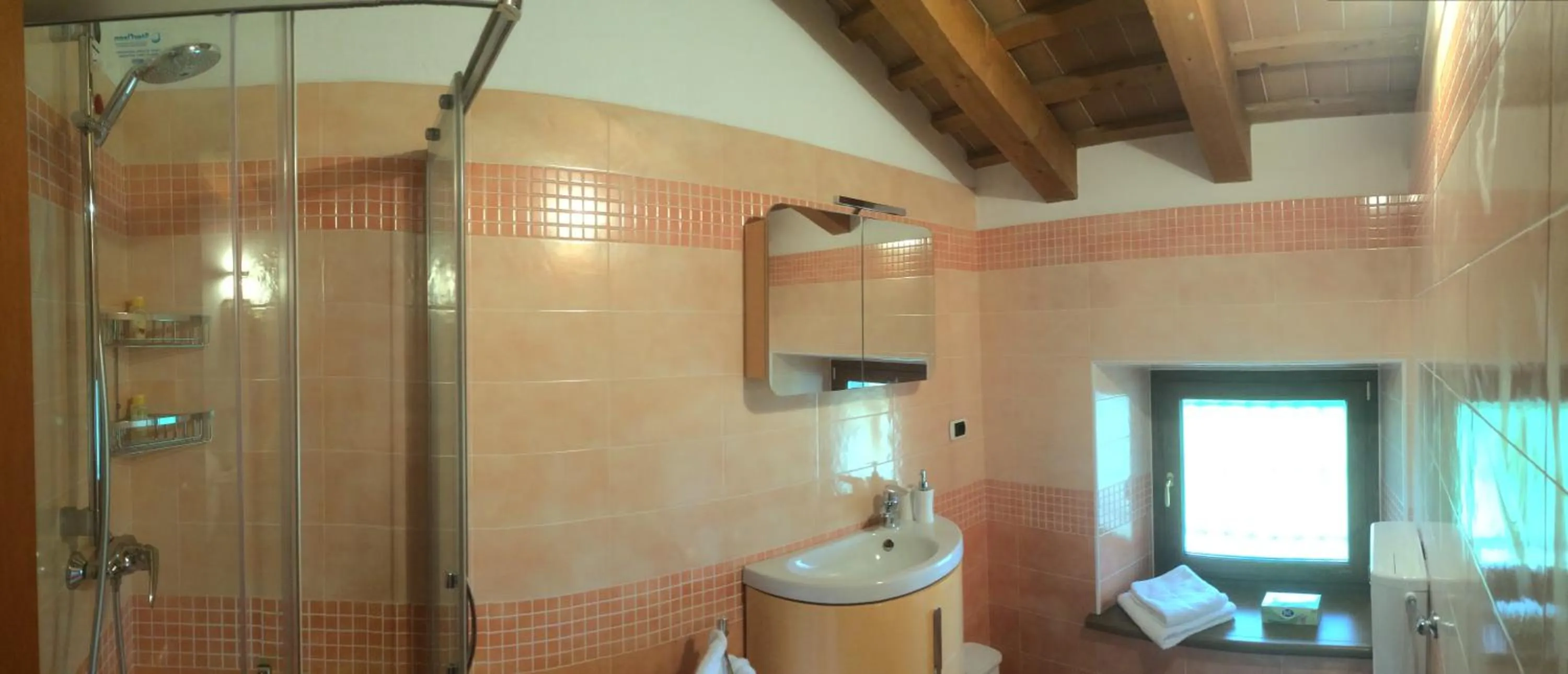 Bathroom in b&b Ergira