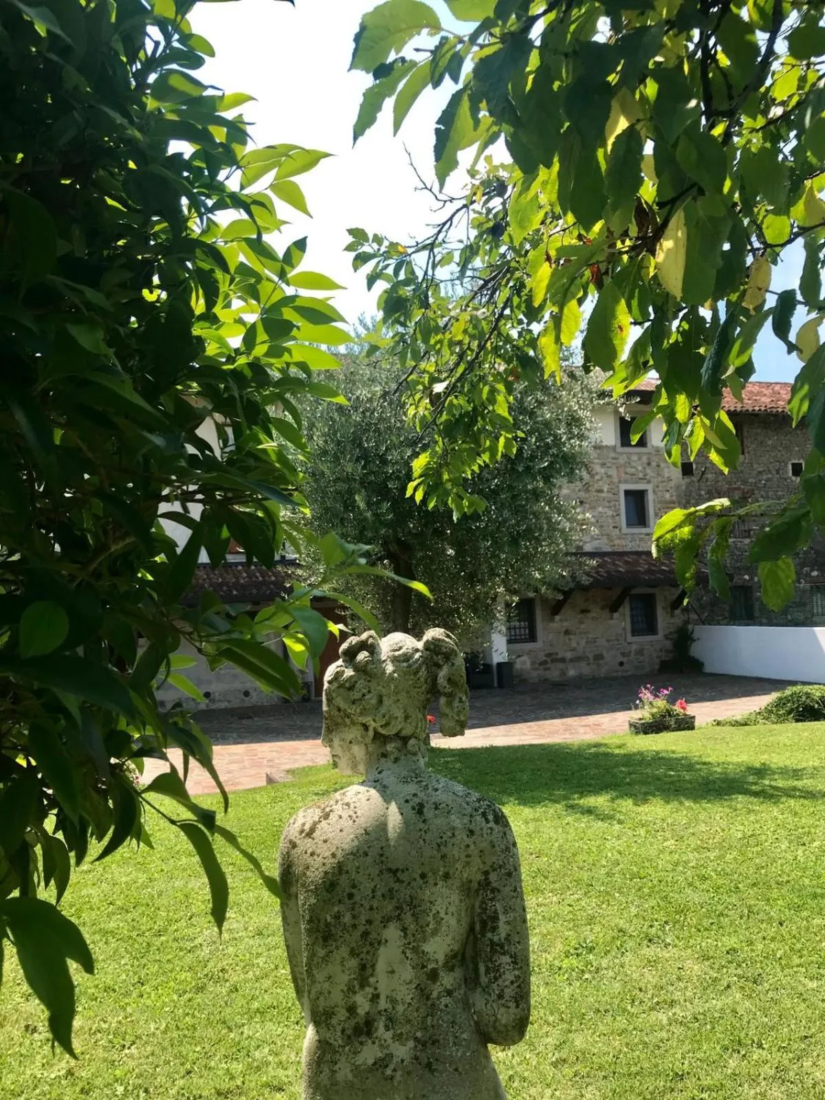 Garden in b&b Ergira