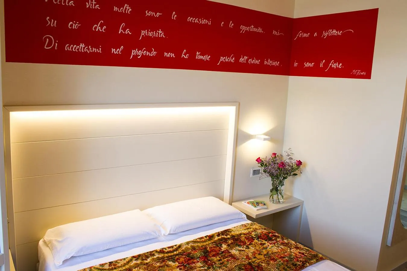 Photo of the whole room, Bed in Villa di Cazzano - BioLuxury Living