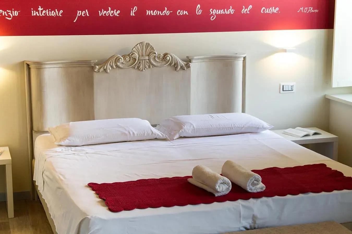 Quadruple Room with Private Bathroom - single occupancy in Villa di Cazzano - BioLuxury Living Quadruple Room with Private Bathroom - single occupancy in Villa di Cazzano - BioLuxury Living