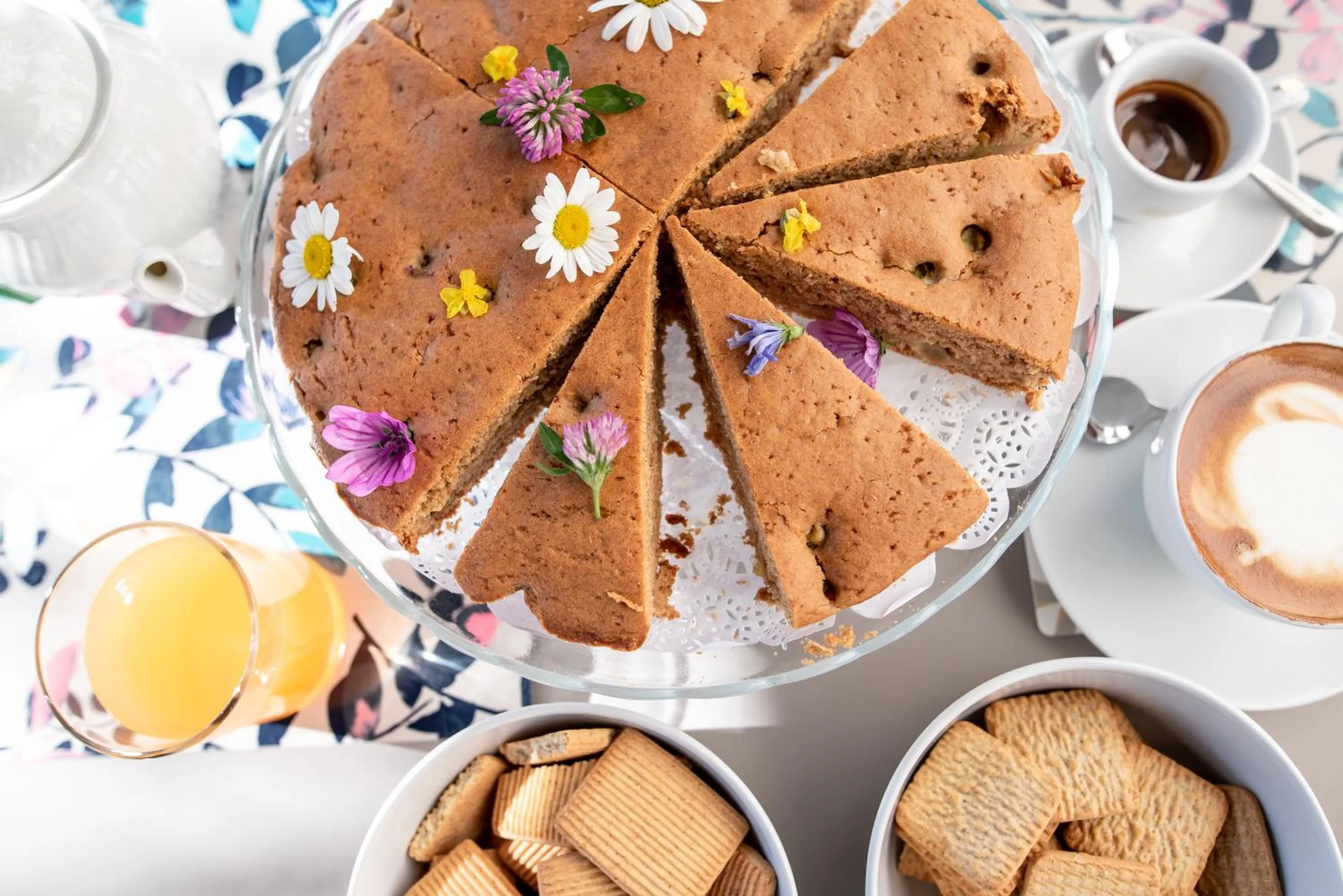 Breakfast in Villa di Cazzano - BioLuxury Living