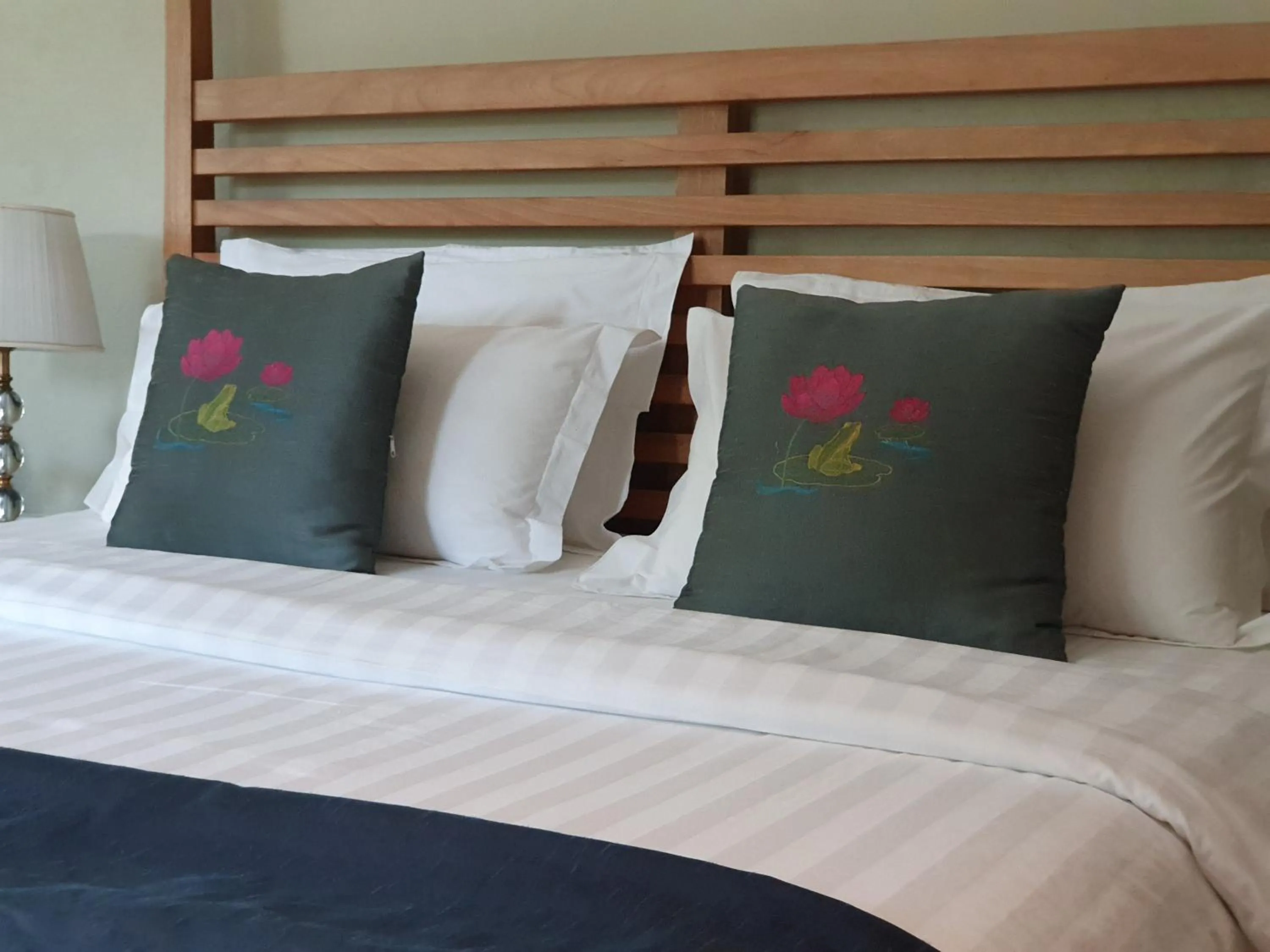 Bedroom, Bed in Lotus by Serendib